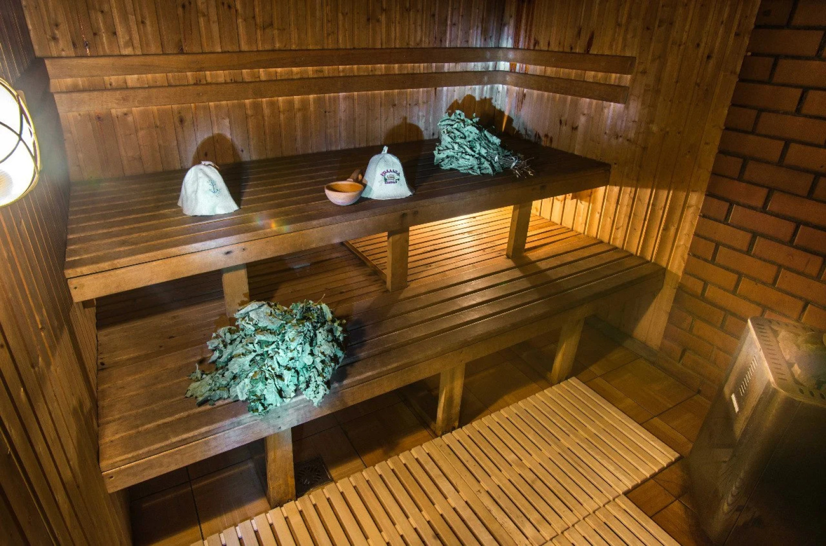 Отель Два крыла