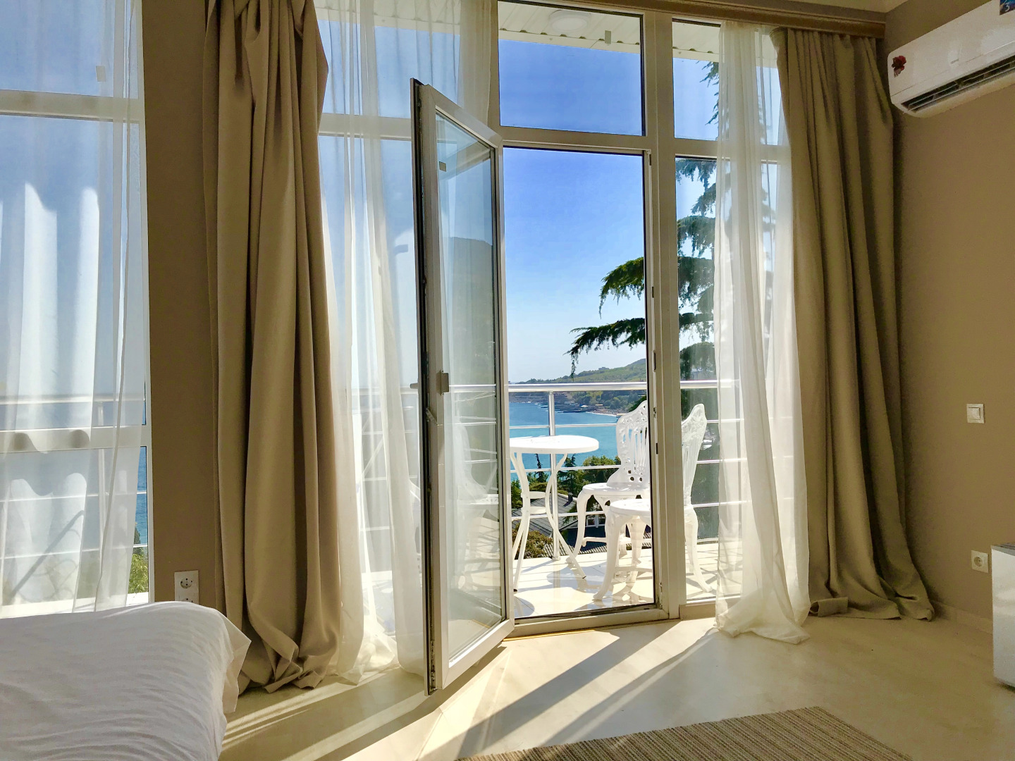 Отель Gurzuf Sunrise