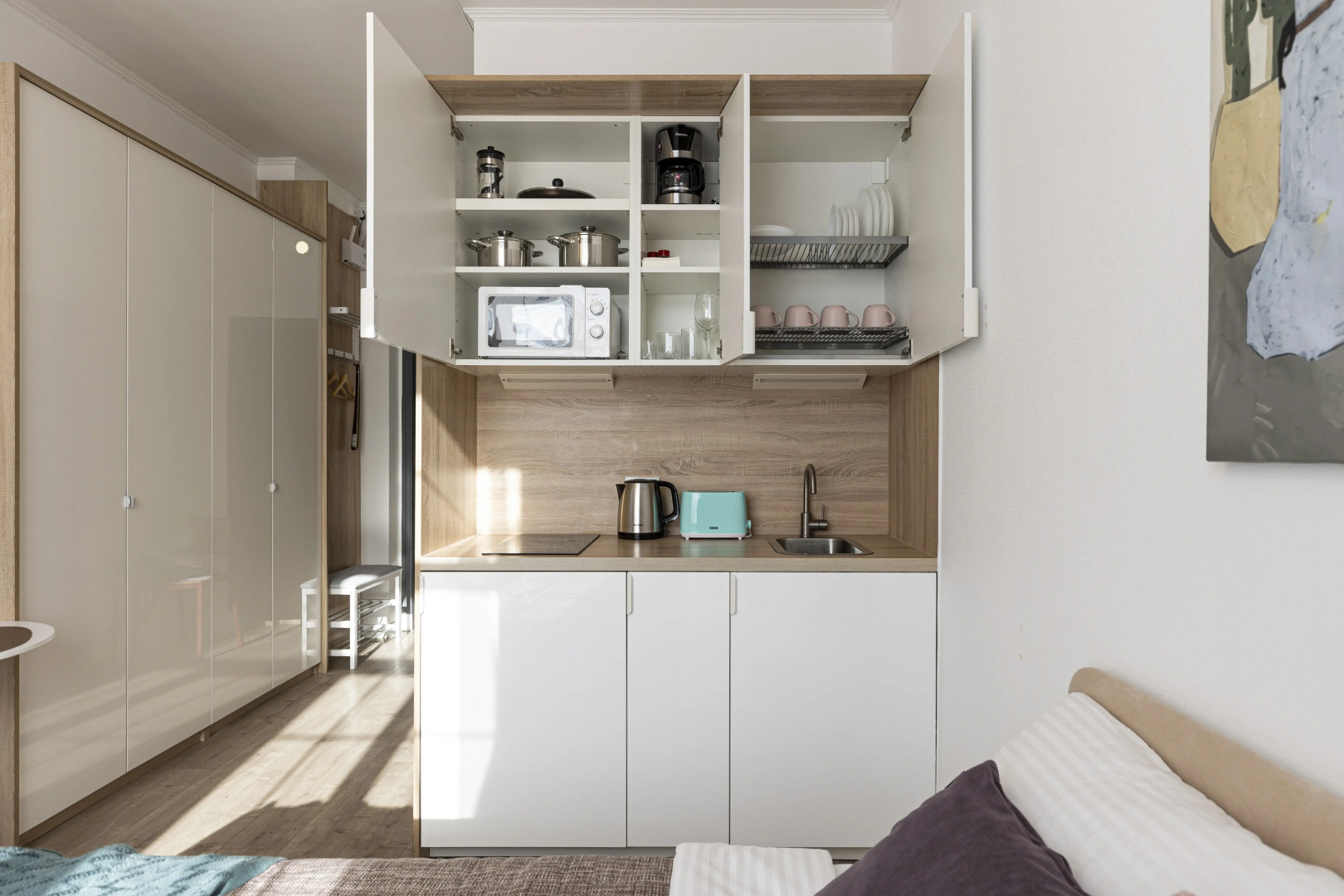 Апартаменты Девушка в шляпе