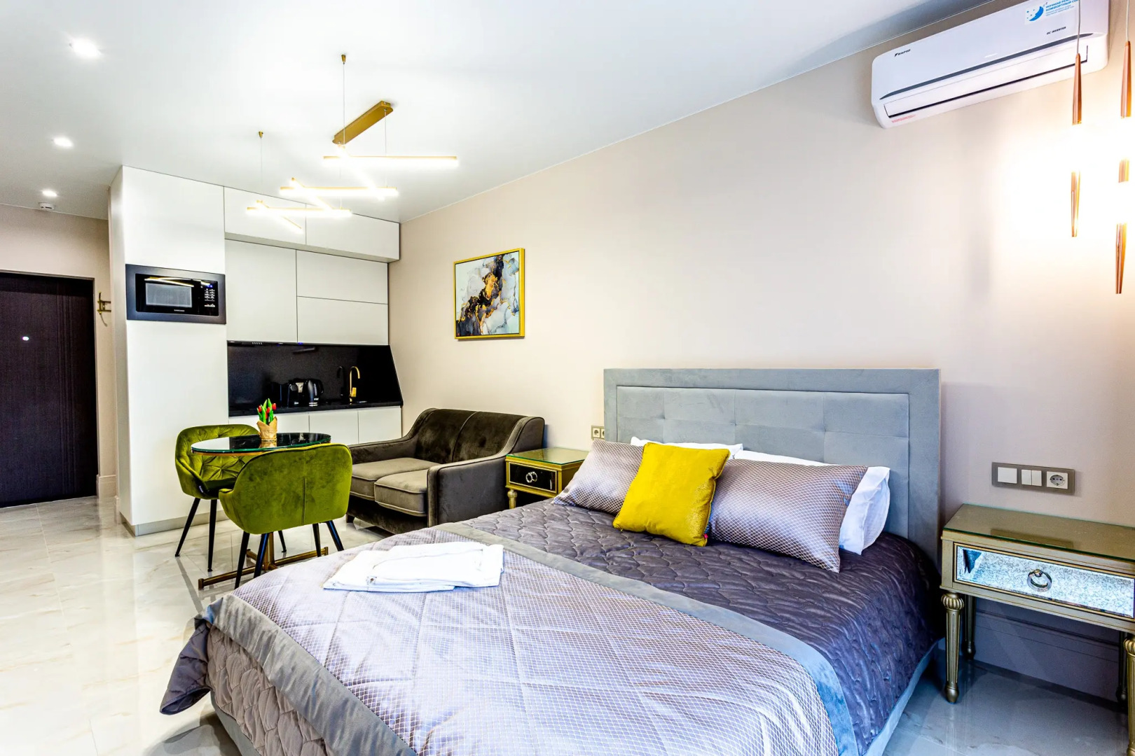 Апартаменты Люкс в Центре Сочи 1