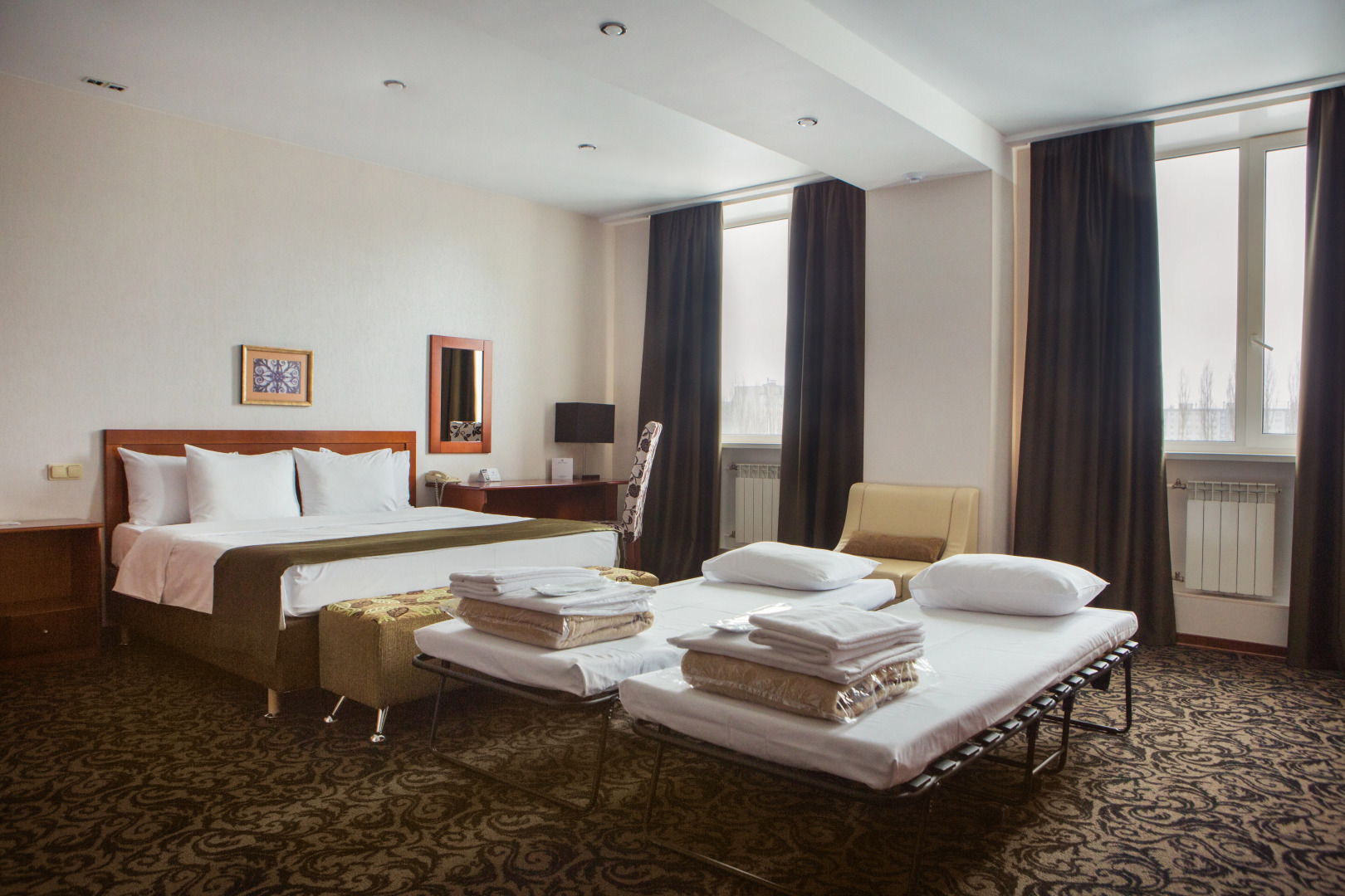 Бенефит Плаза Конгресс Отель