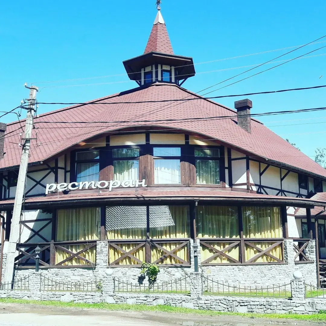 Отель Рауту