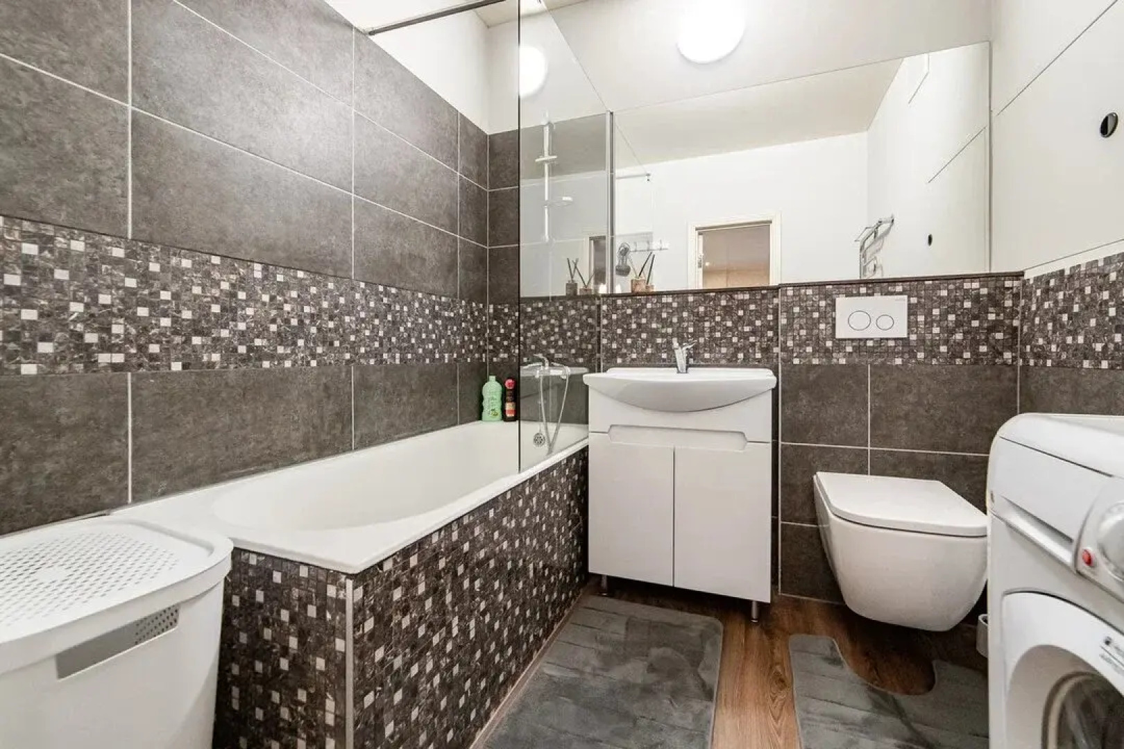 Апартаменты возле Национальной Библиотеки и ТРЦ Dana Mall на Туровского 26