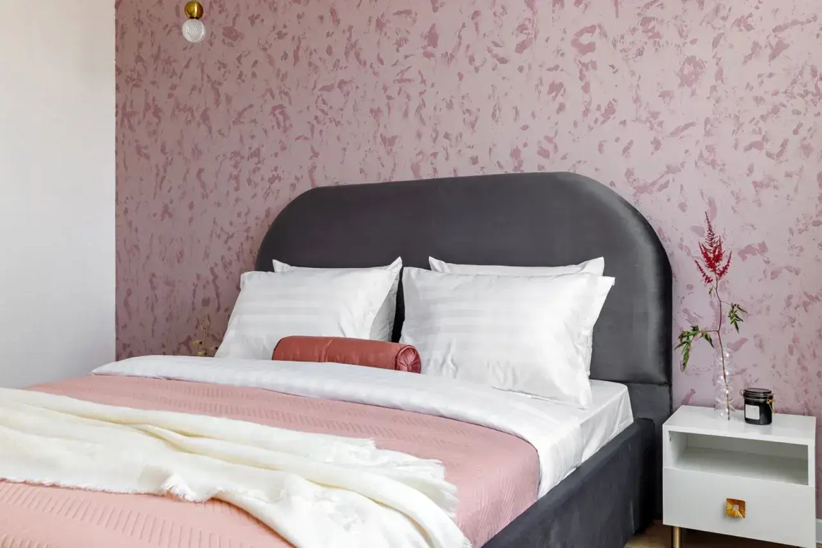 Квартира Пространство на Жириновского 1