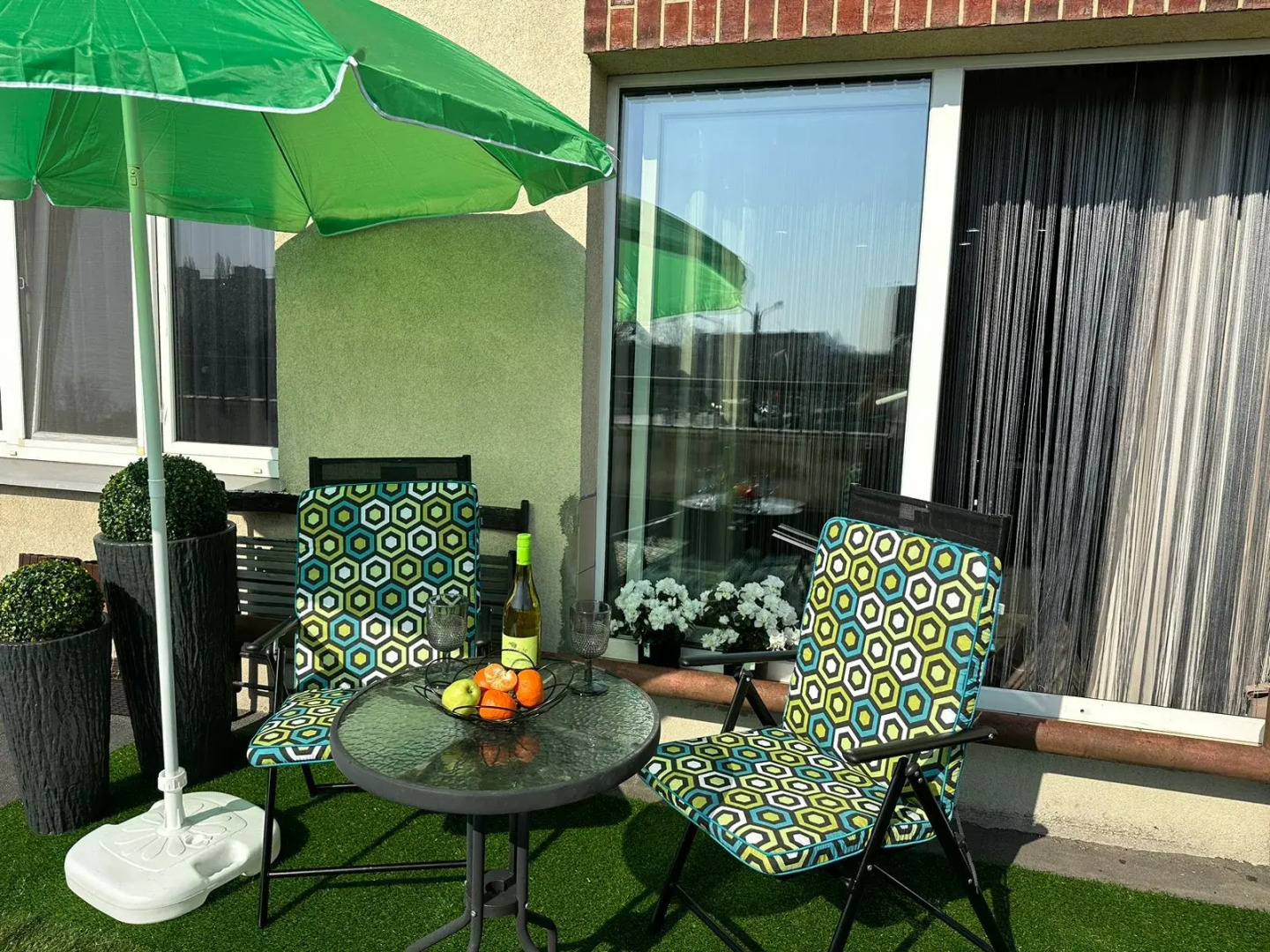 Квартира класса люкс с террасой и видом на реку в центре Рыбной деревни, остров Канта в Калининграде