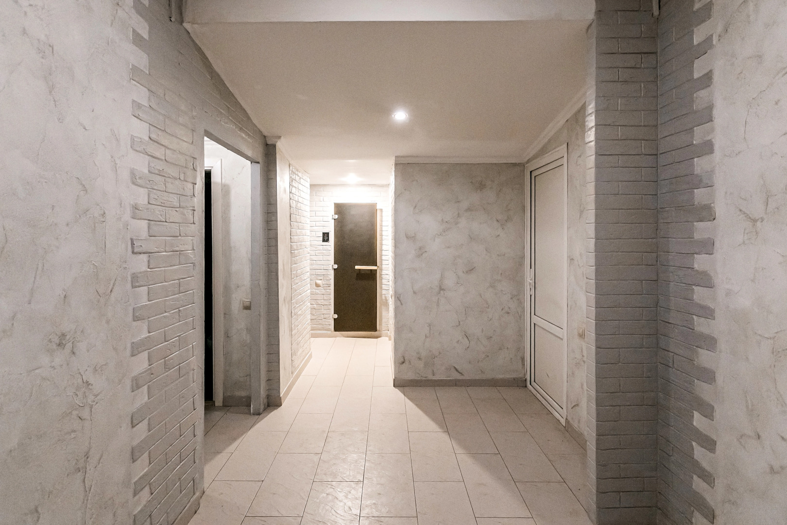 Отель Скала