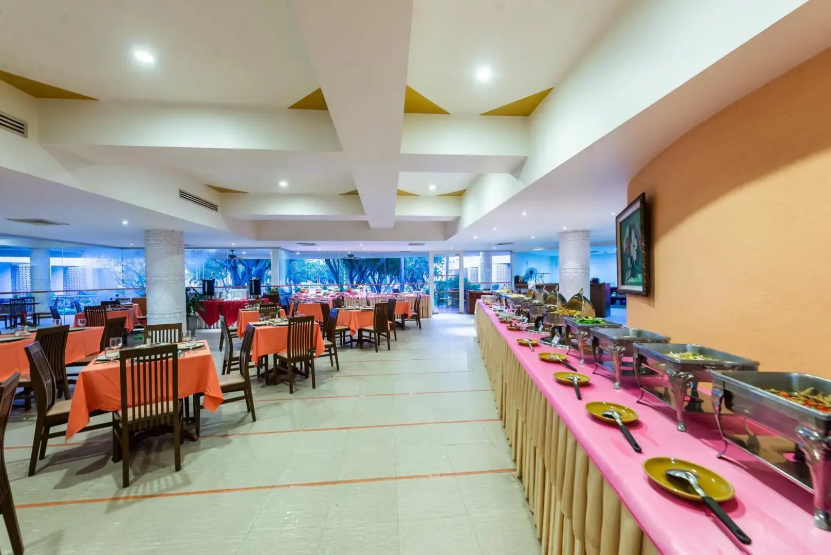 Отель Tropicana 