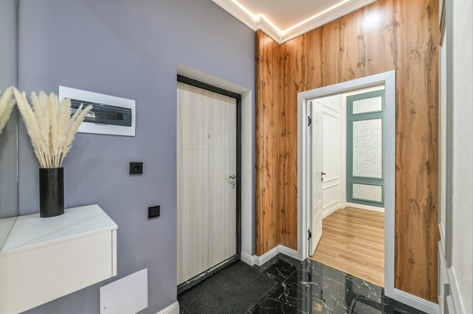 Апартаменты Просторная двухкомнатная Возле Хан-Шатыра