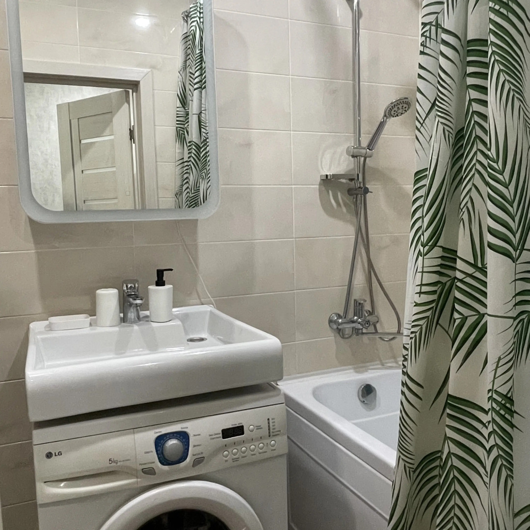 Квартира Очень Уютная  у Железнодорожного Вокзала и Метро в Нижнем Новгороде Июльских Дней