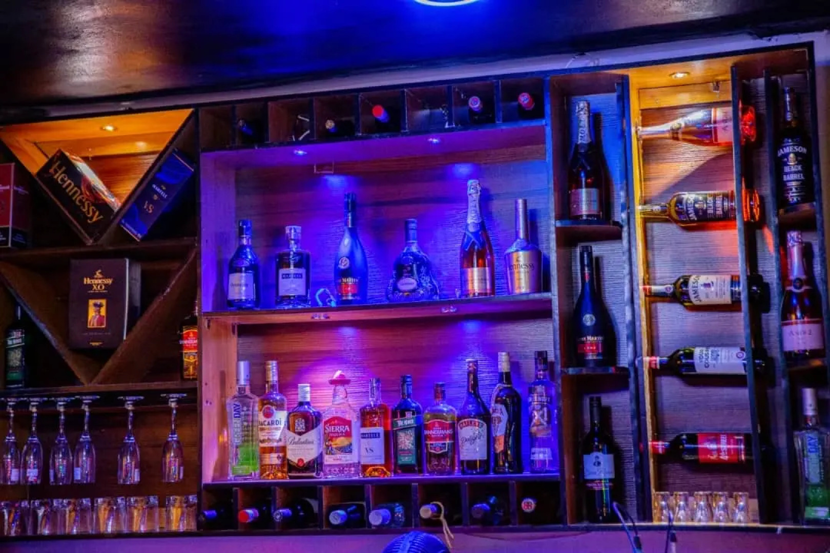 Отель Shugaland Lounge (Annex)