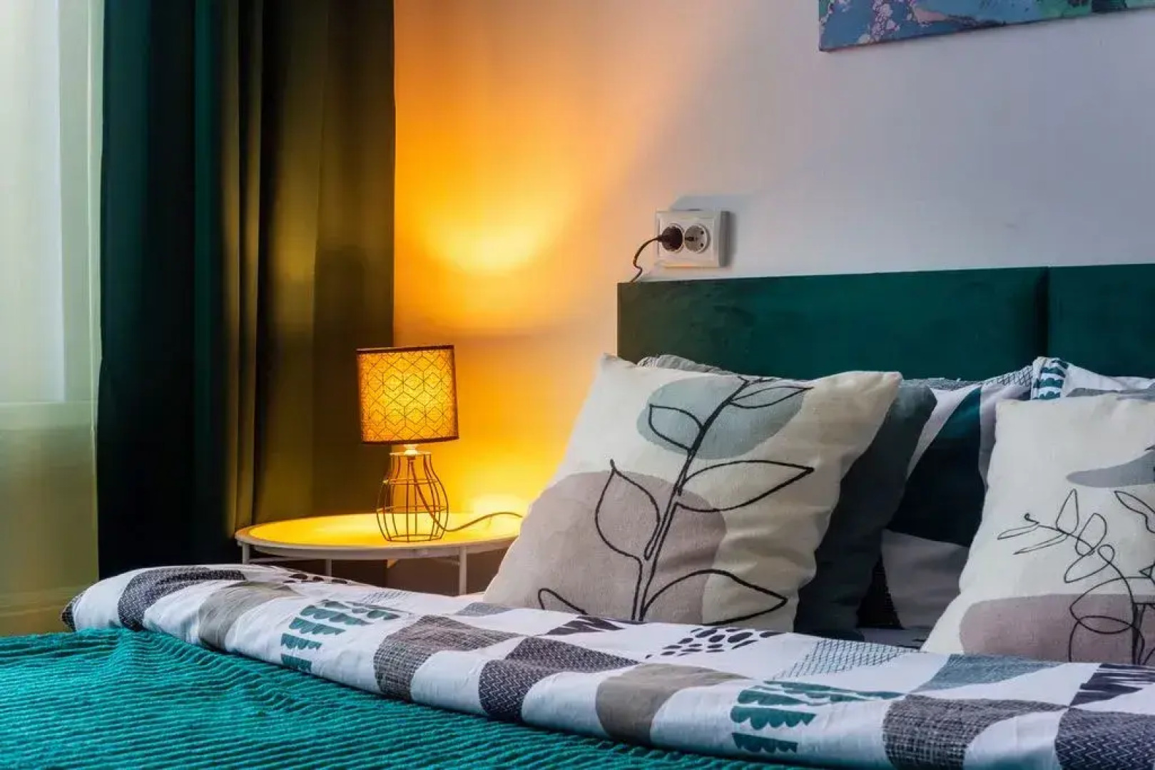 Апартаменты светлые на 16 этаже