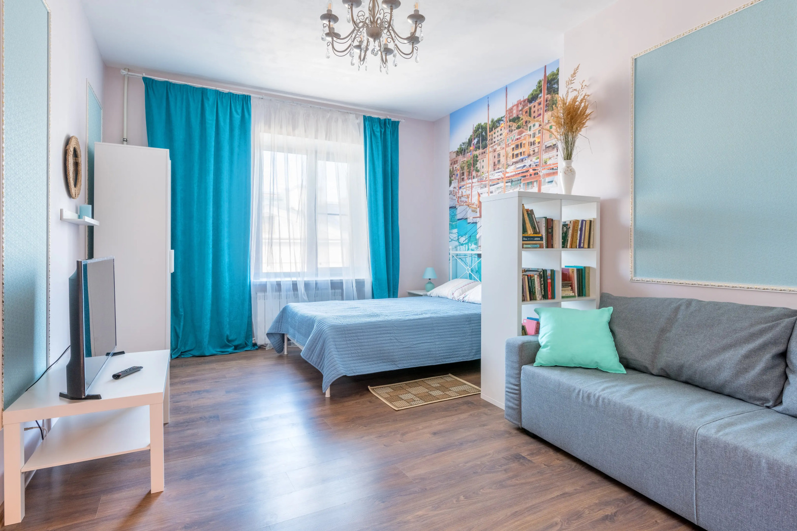 Апартаменты У Храма Спаса на Крови