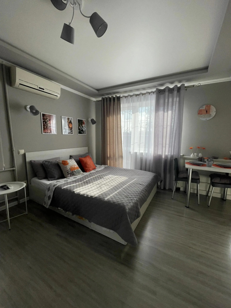 Апартаменты на площади Ленина