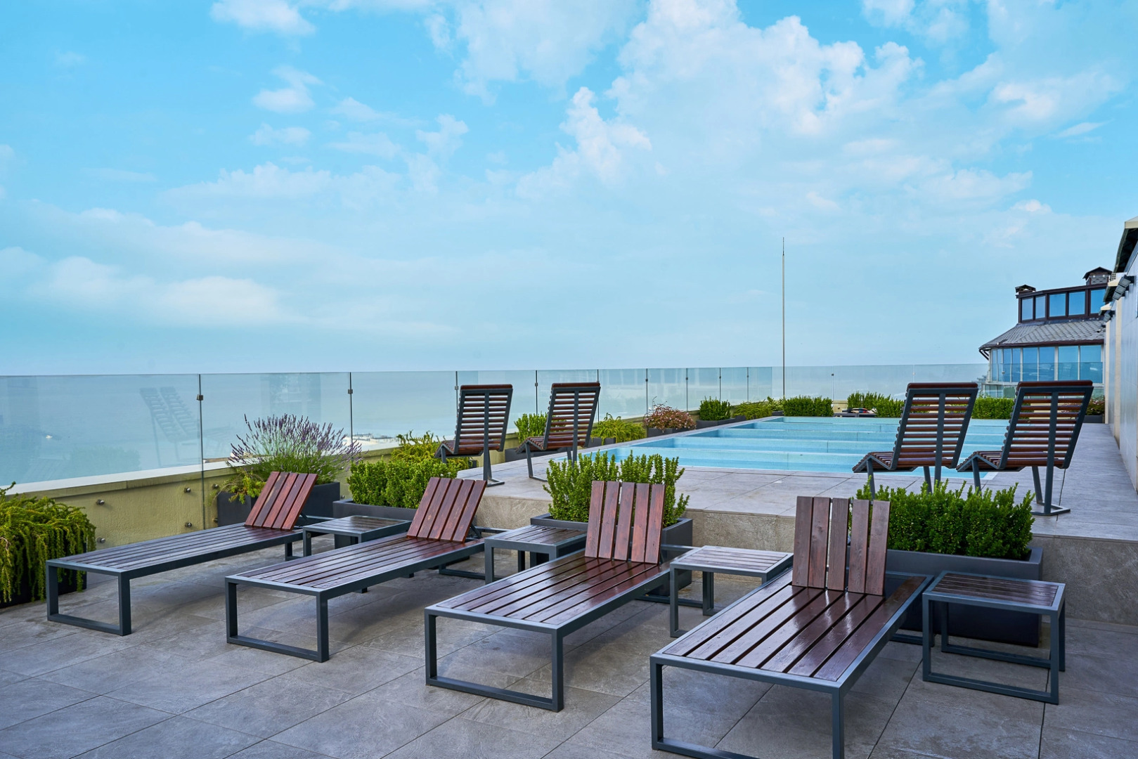 Апартаменты Метрополь Lamare Трехкомнатные с Балконом и Бассейном на Крыше