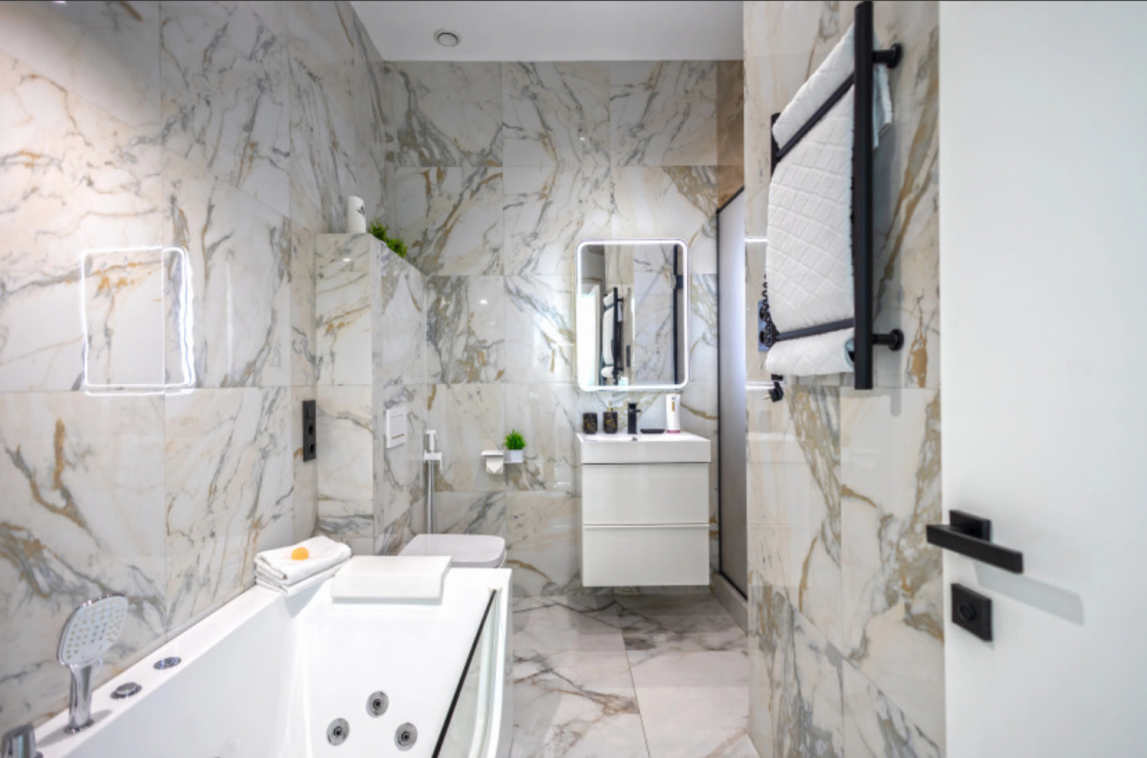 Апартаменты Sky City Moscow 80 этаж Вид на МГУ, Лужники, Парк победы, Воробьевы горы! Уникальный вид!