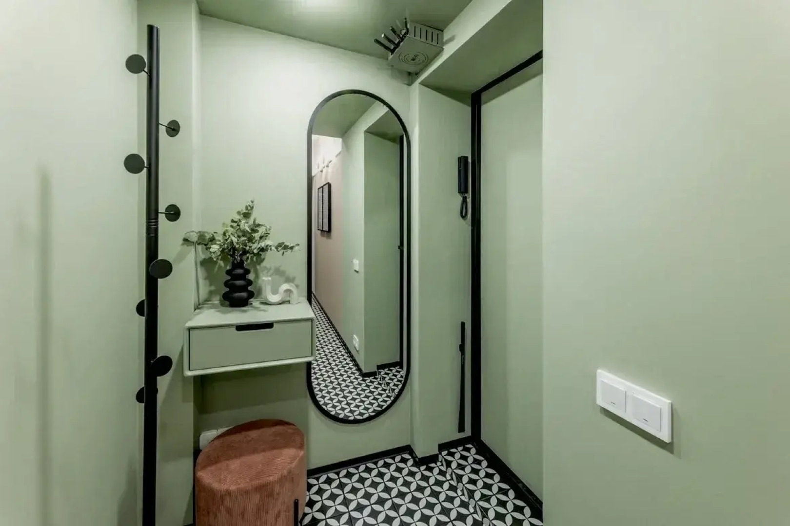 Апартаменты на 1-м Монетчиковском переулке 8