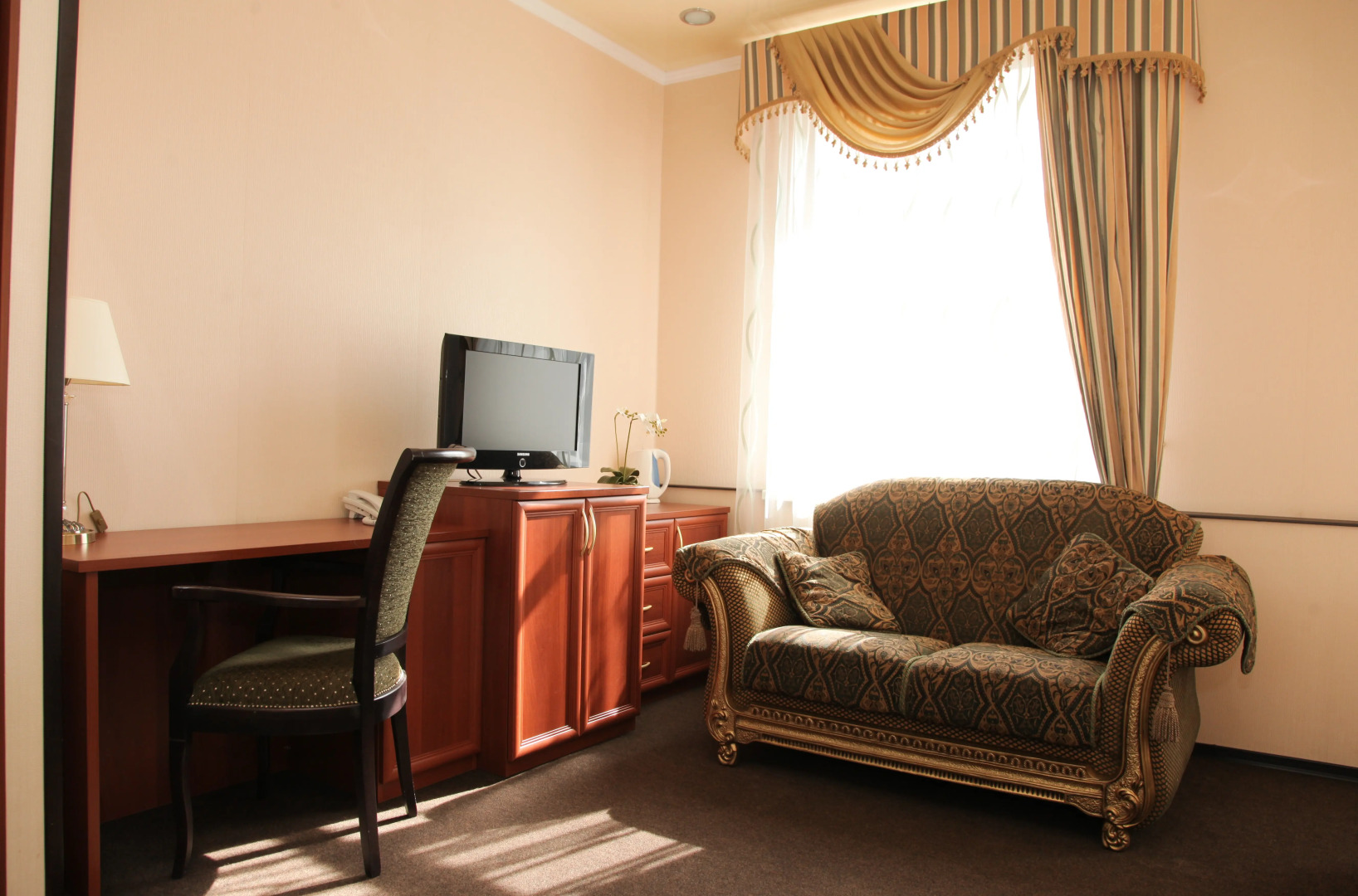 Отель Волга