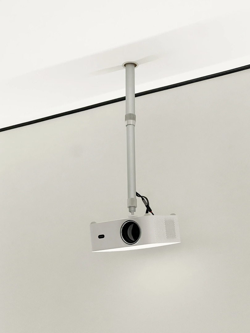 Квартира Джакузи Кино-проектор Игровая Приставка