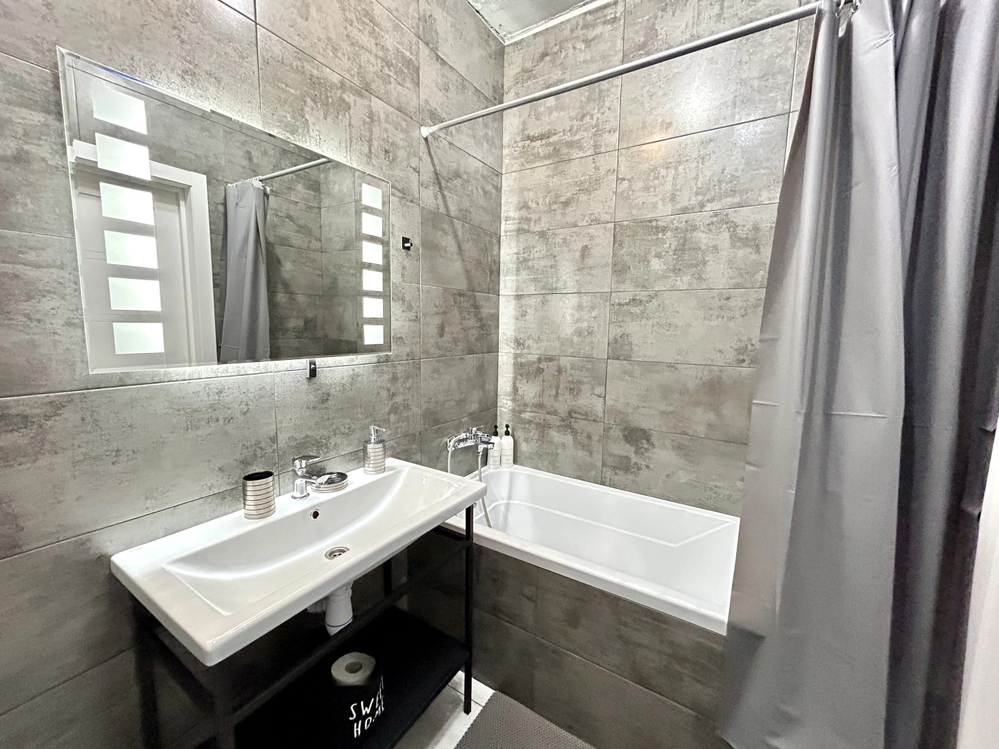 Апартаменты FSF Премиальная Студия с Дистанционным Заселением