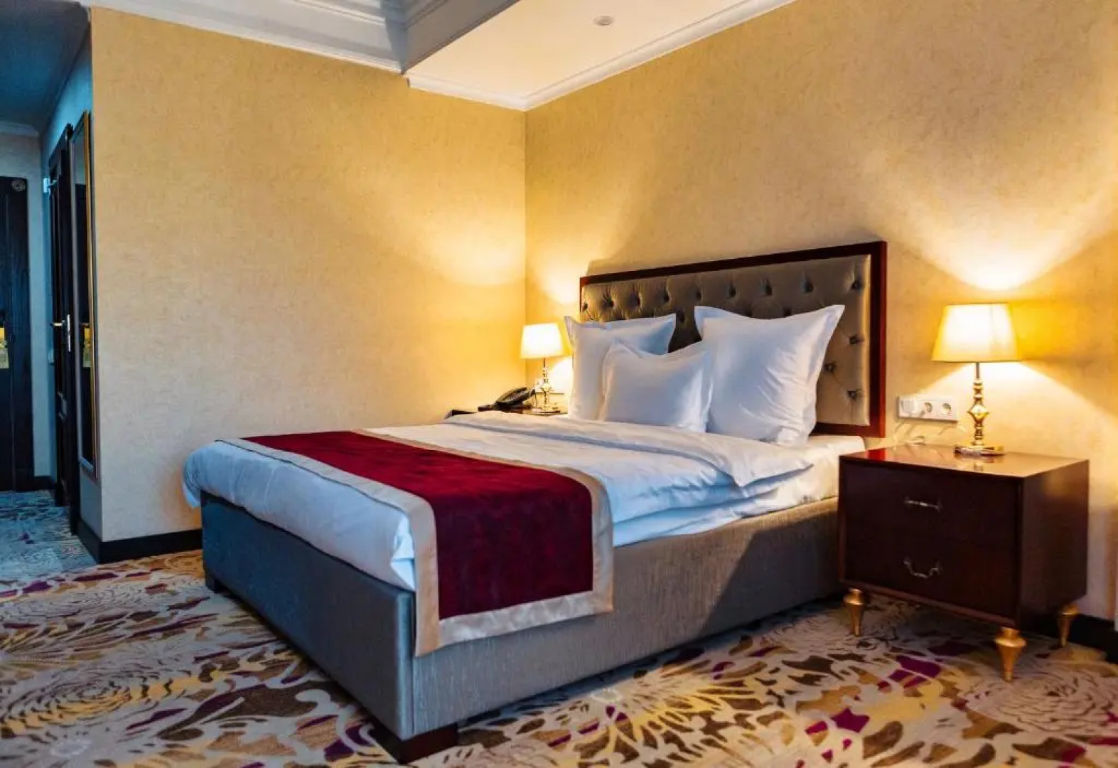 Курортный отель SULTAN PLAZA BOROVOE