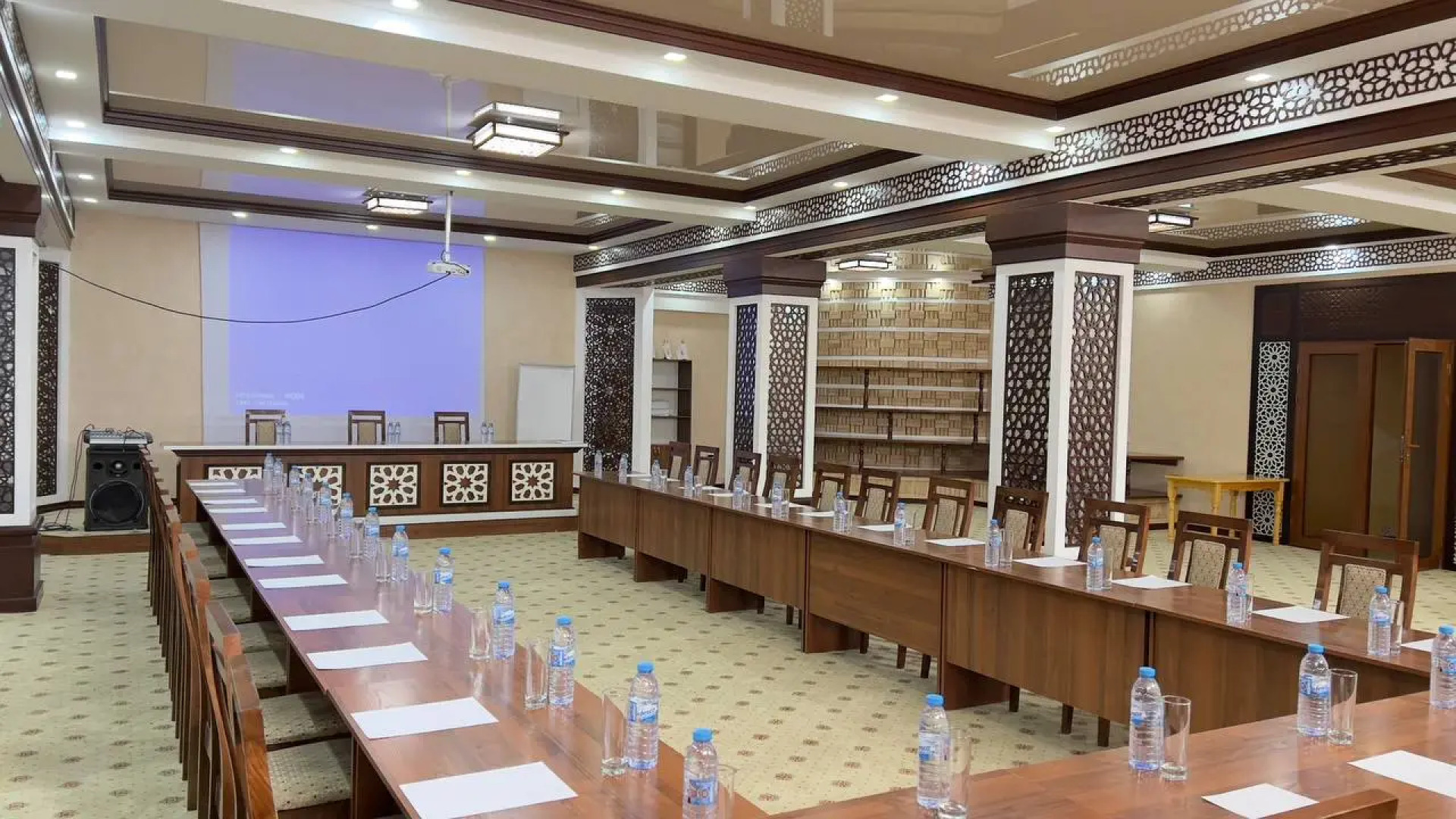 Отель Asia Bukhara