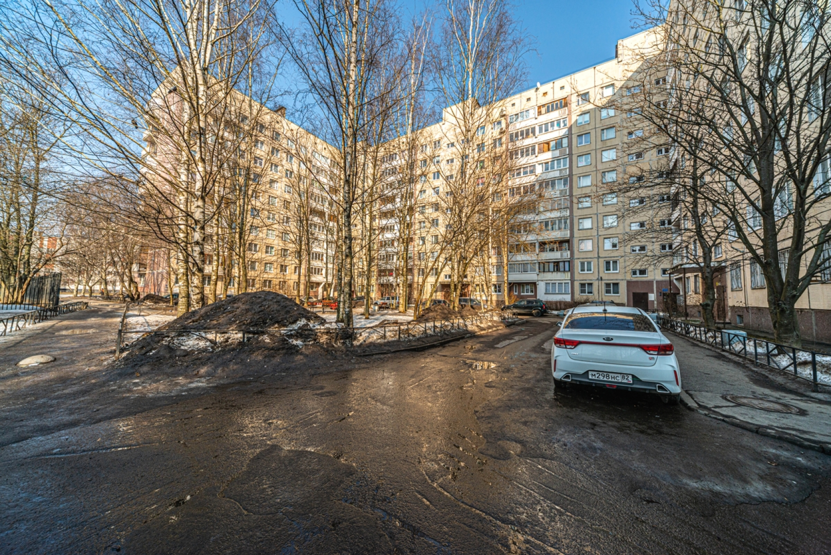 Квартира 3-евро на Долгоозерной улице в Приморском районе