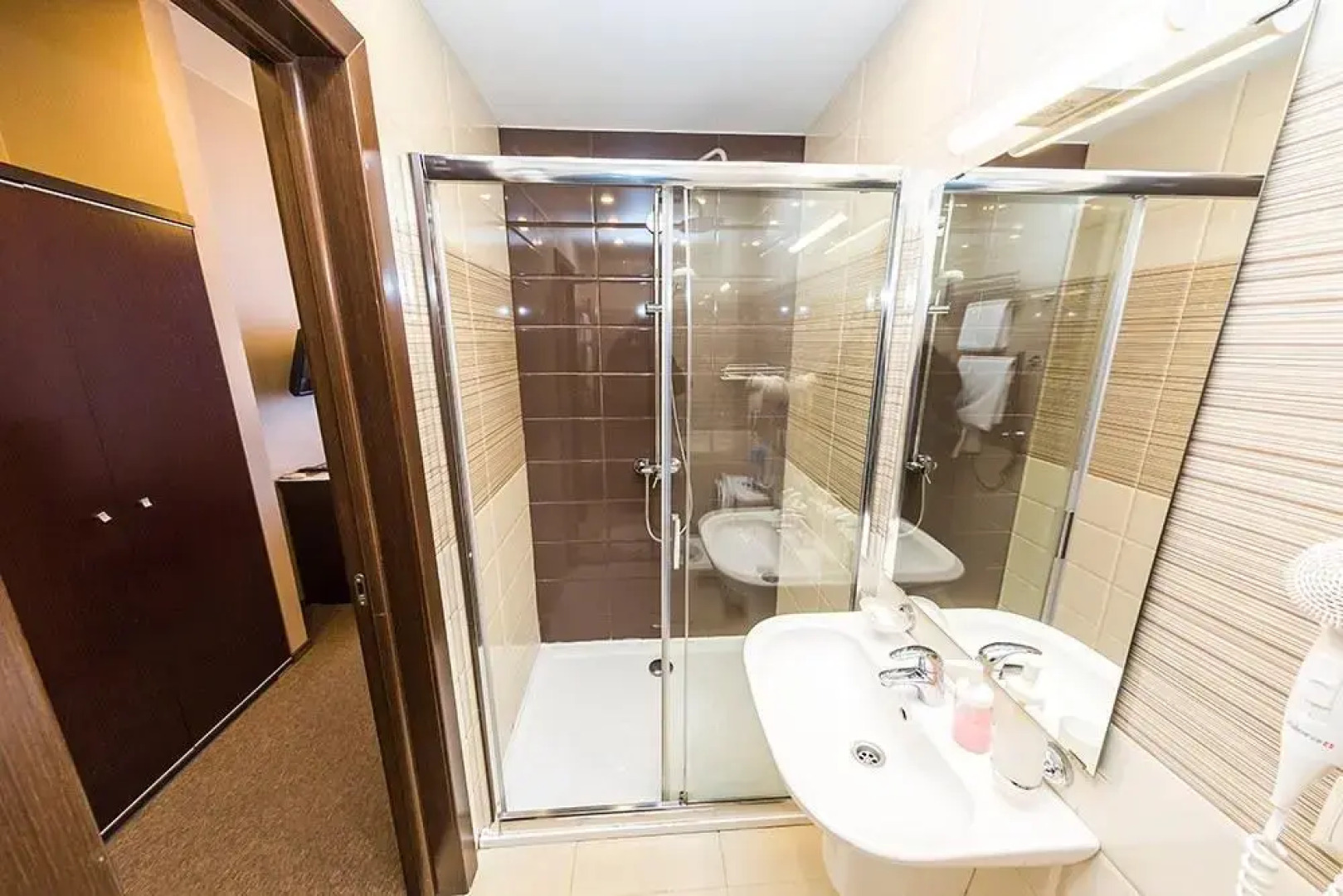 Отель Саров