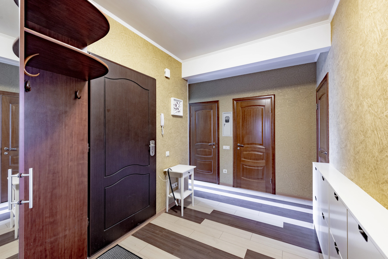 Апартаменты UrаganАраrt На Нахимовском Проспекте