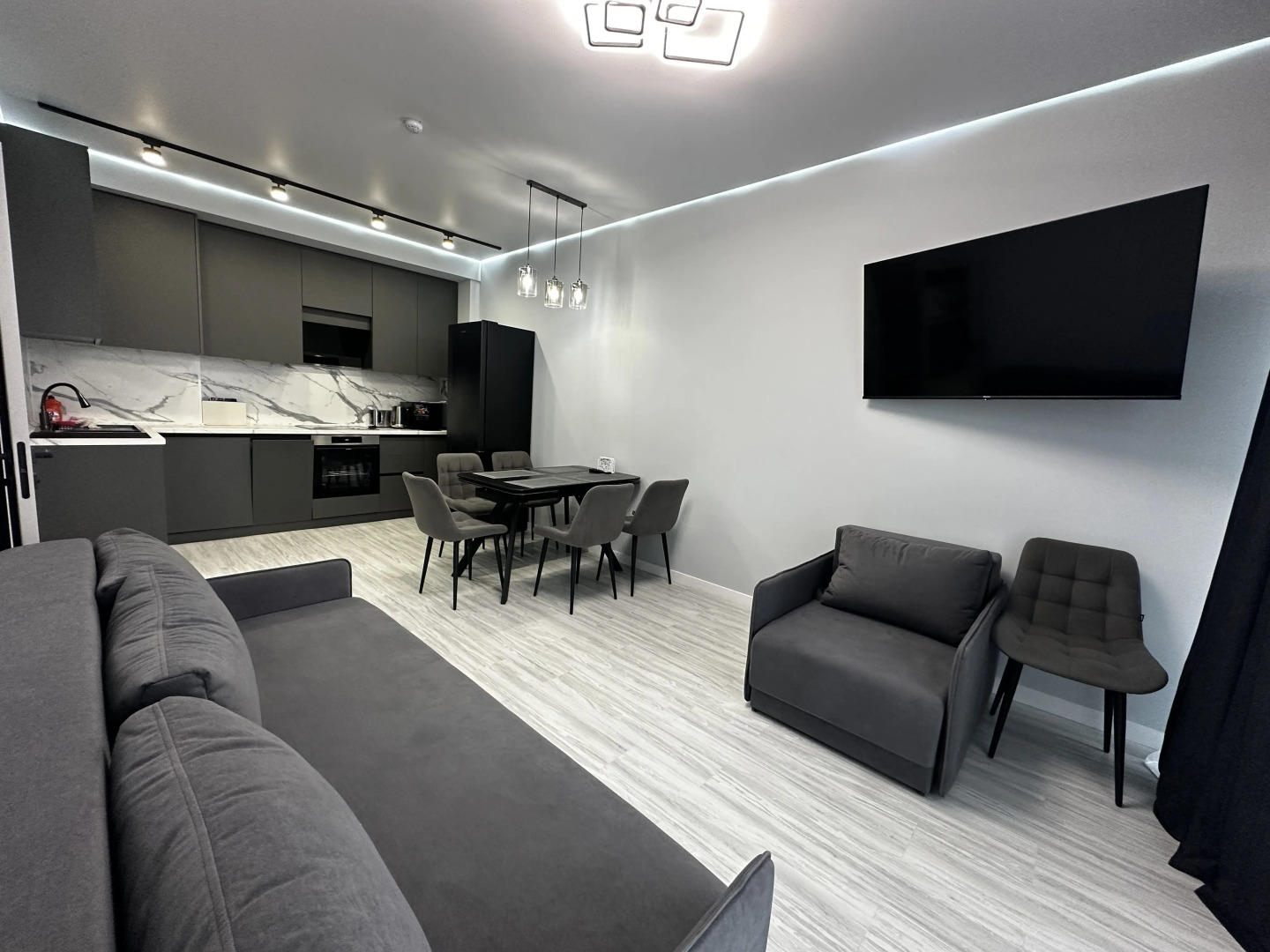 Апартаменты кoмфоpтабельные 2х комнатные в АК Ола-апарт (SAGA)