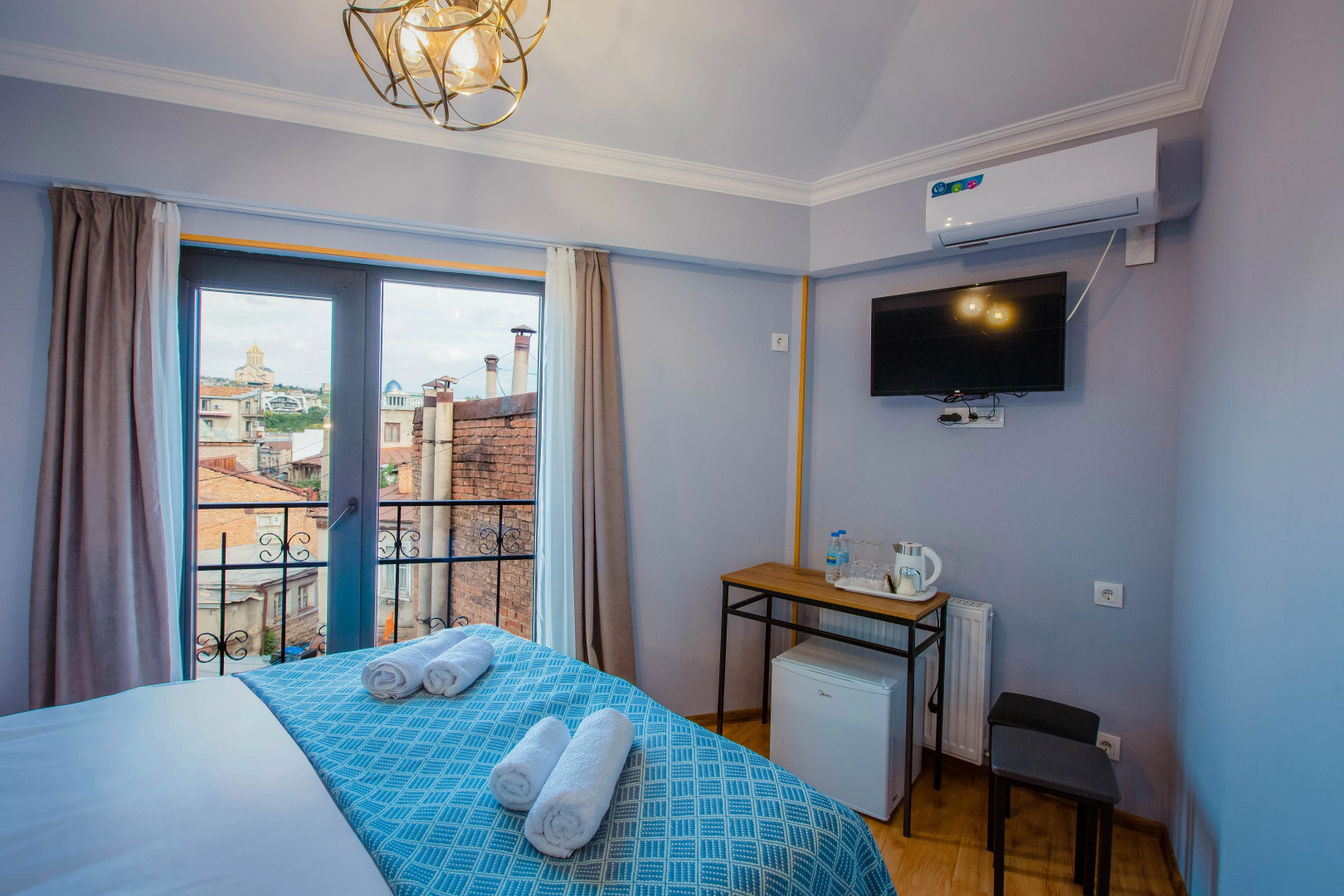 Отель Central Gate Tbilisi Boutique Hotel