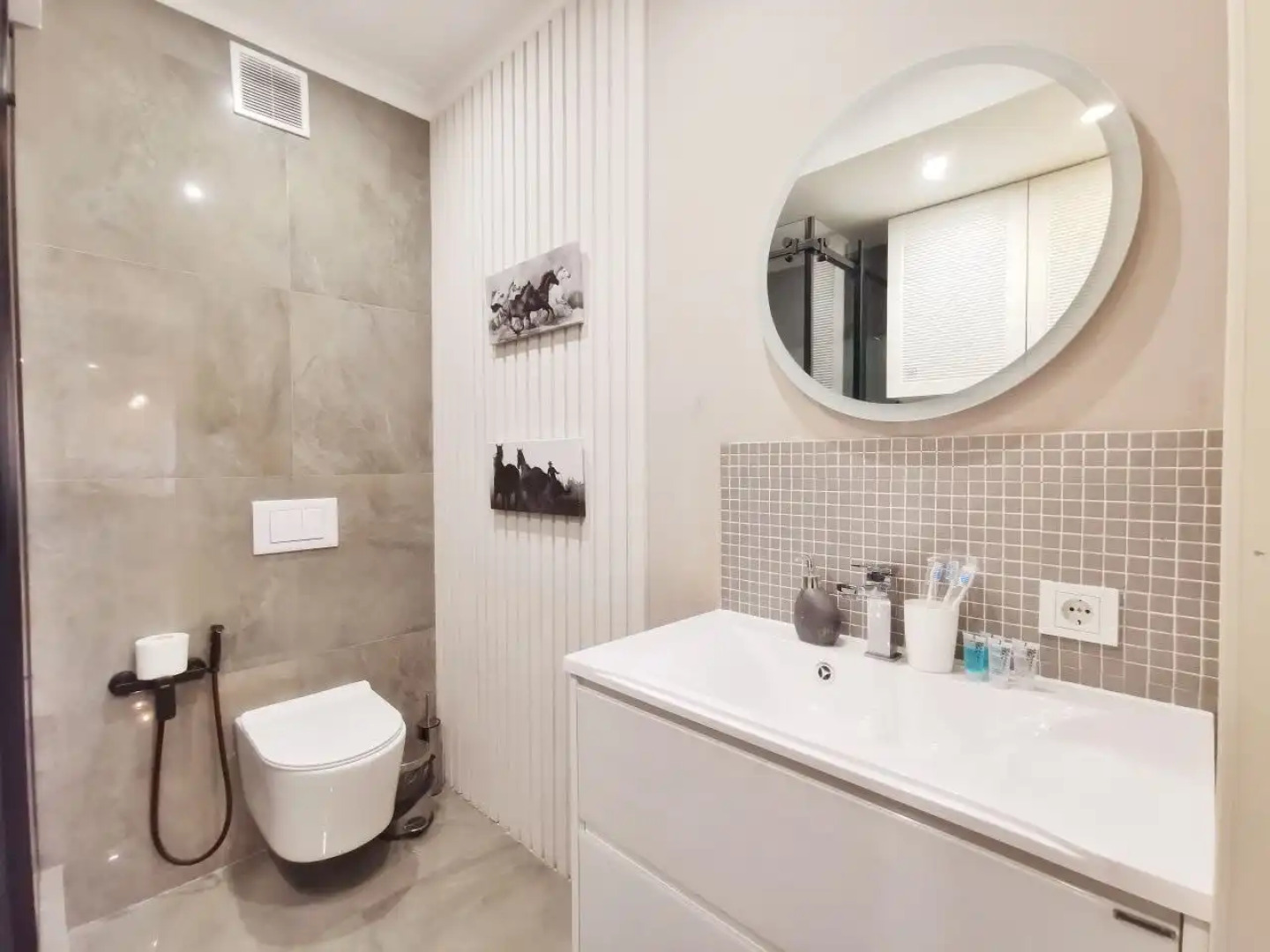 Апартаменты M.O.O.N. APARTMENTS Assem PLAZA