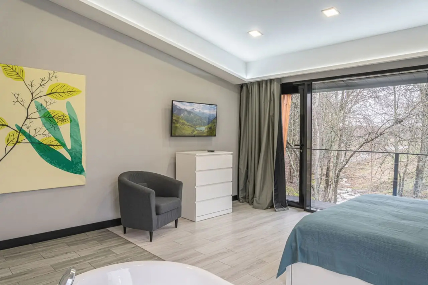 Отель Шепот