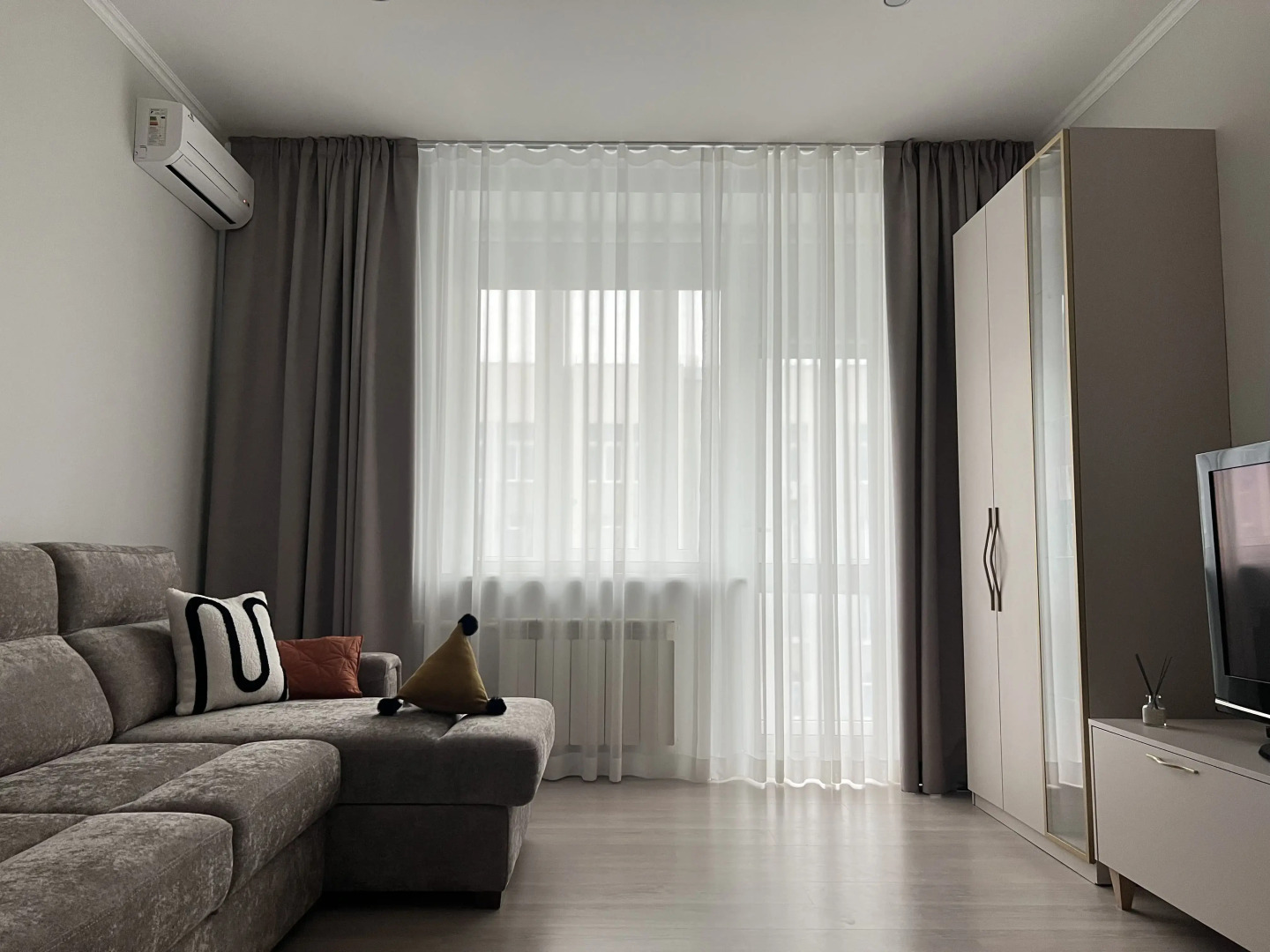 Квартира 1 Комнатная на Молодогвардейской 218