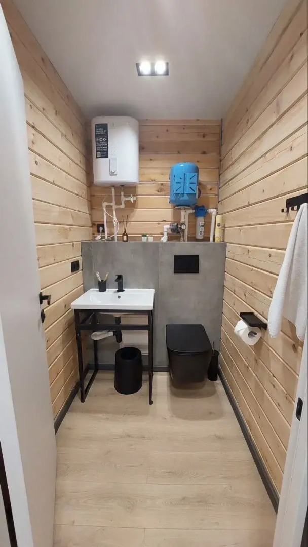 Гостевой дом Деревянный дом с камином в лесу на Славянской