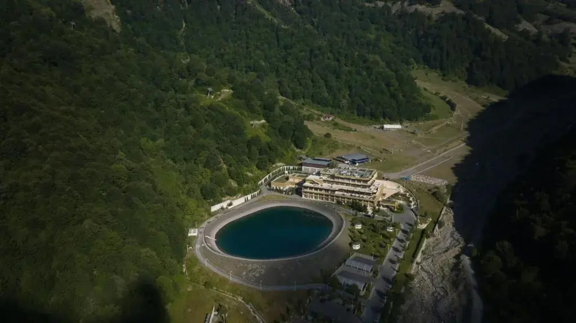 Отель Qafqaz Tufandag Mountain Resort