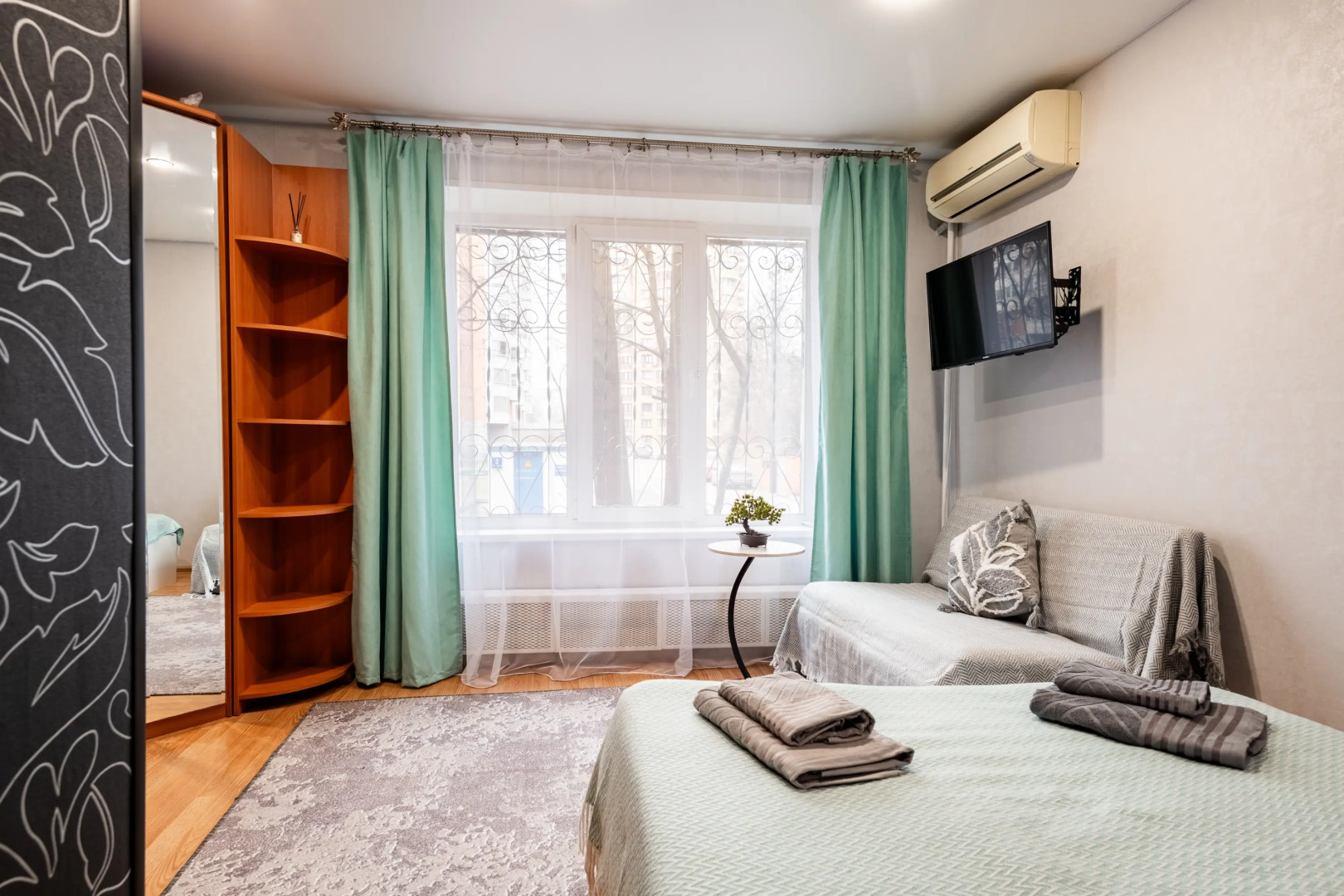 Квартира Уютная Natali Apart на метро Академика Янгеля