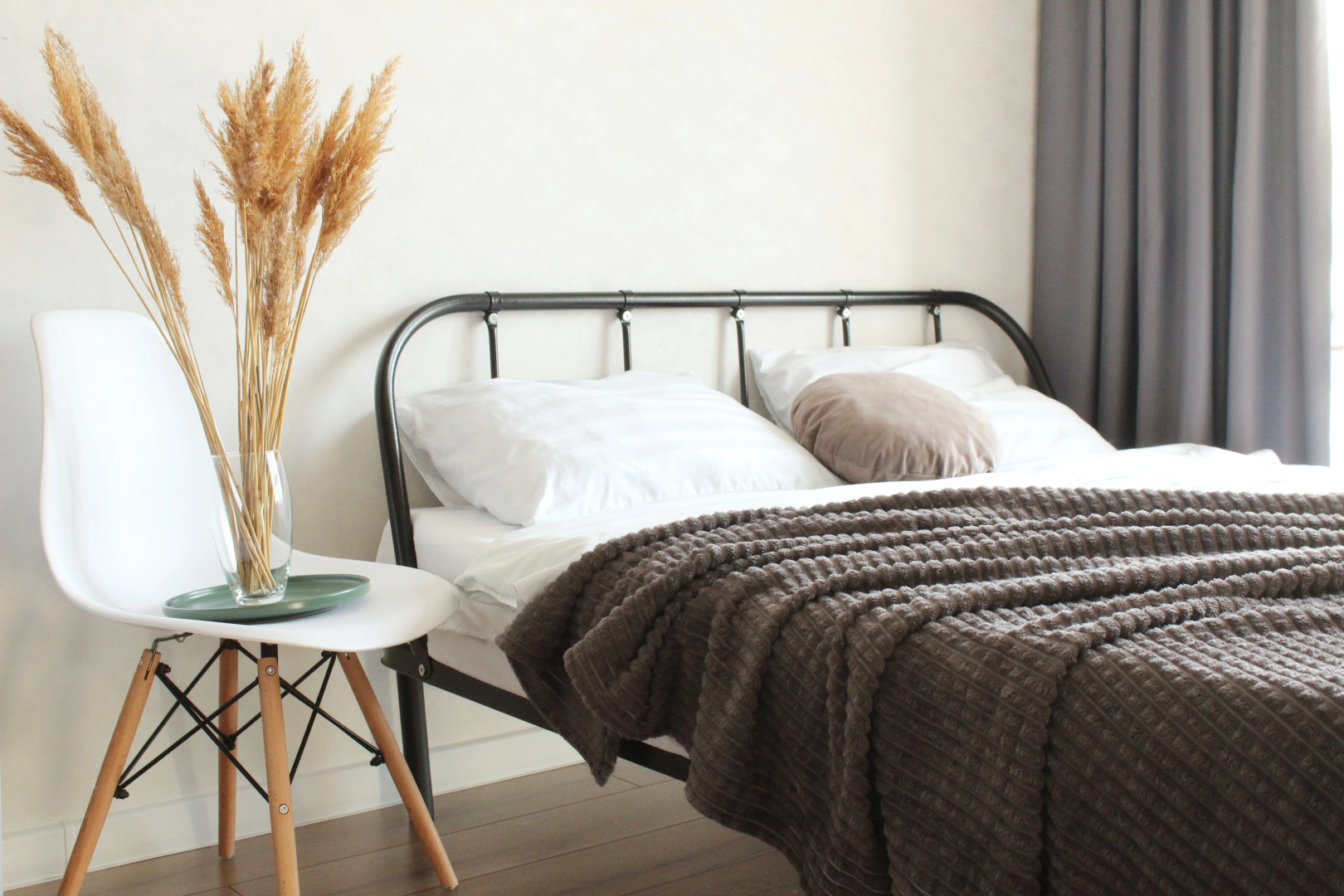 Квартира - студия рядом с проспектом Октября.