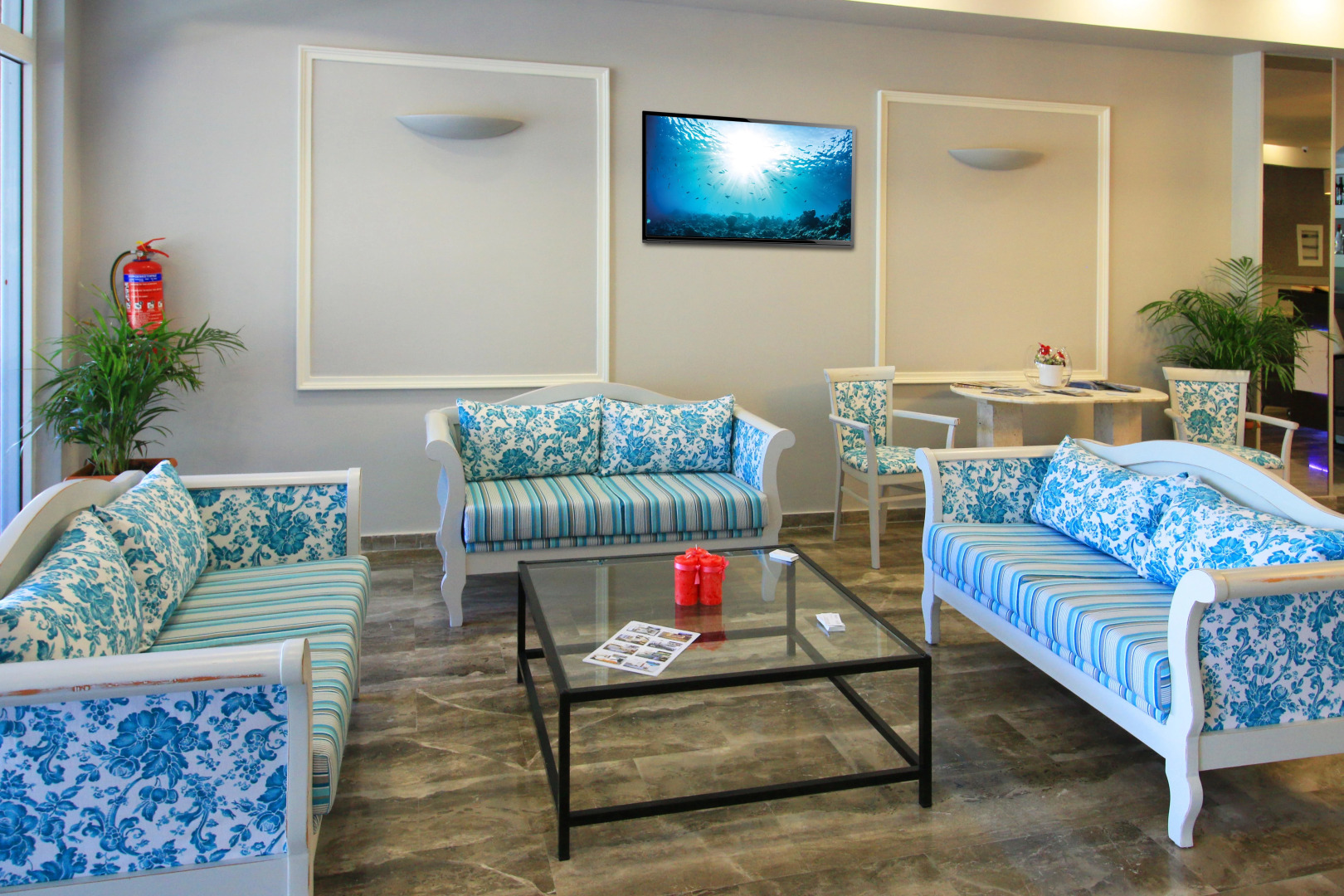 Отель Silver Bay