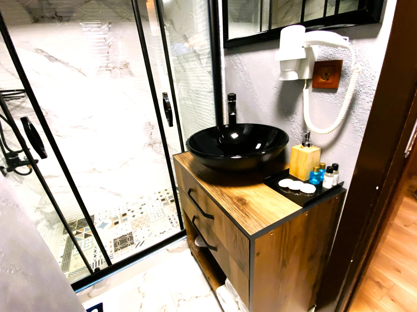 Hotel Insta Residence