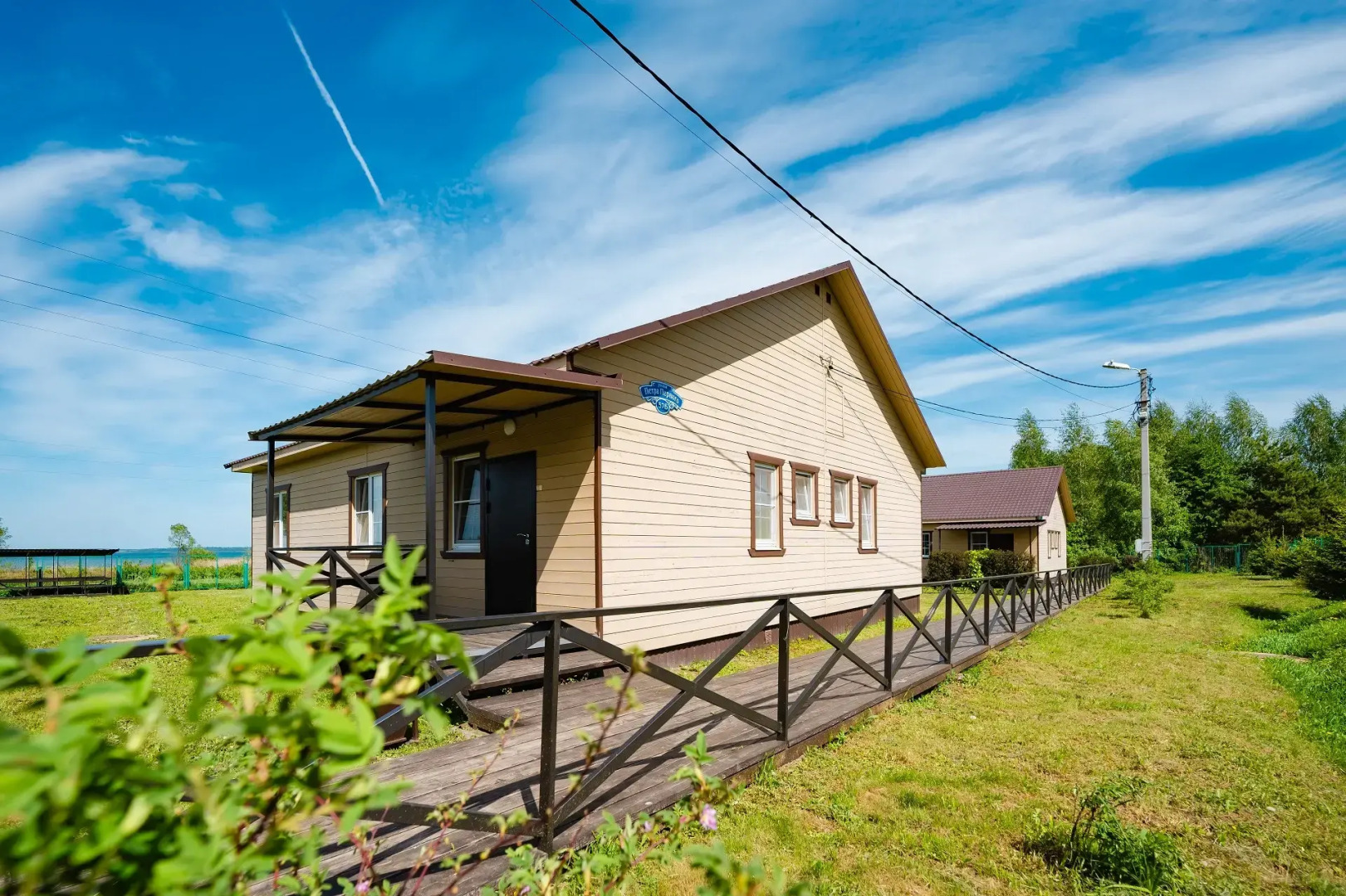 Частный дом на берегу озера Плещеево 57Б