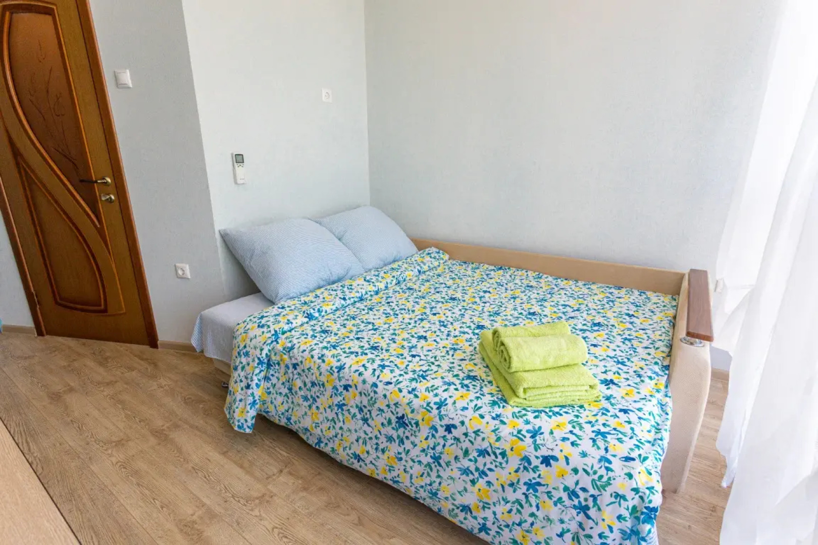 Апартаменты Романовский Lamare Двухкомнатные с  Балконом и Видом на Море