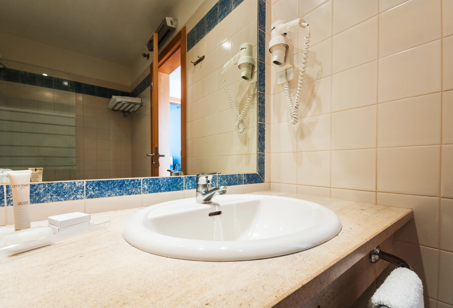 Отель Exe Wellington