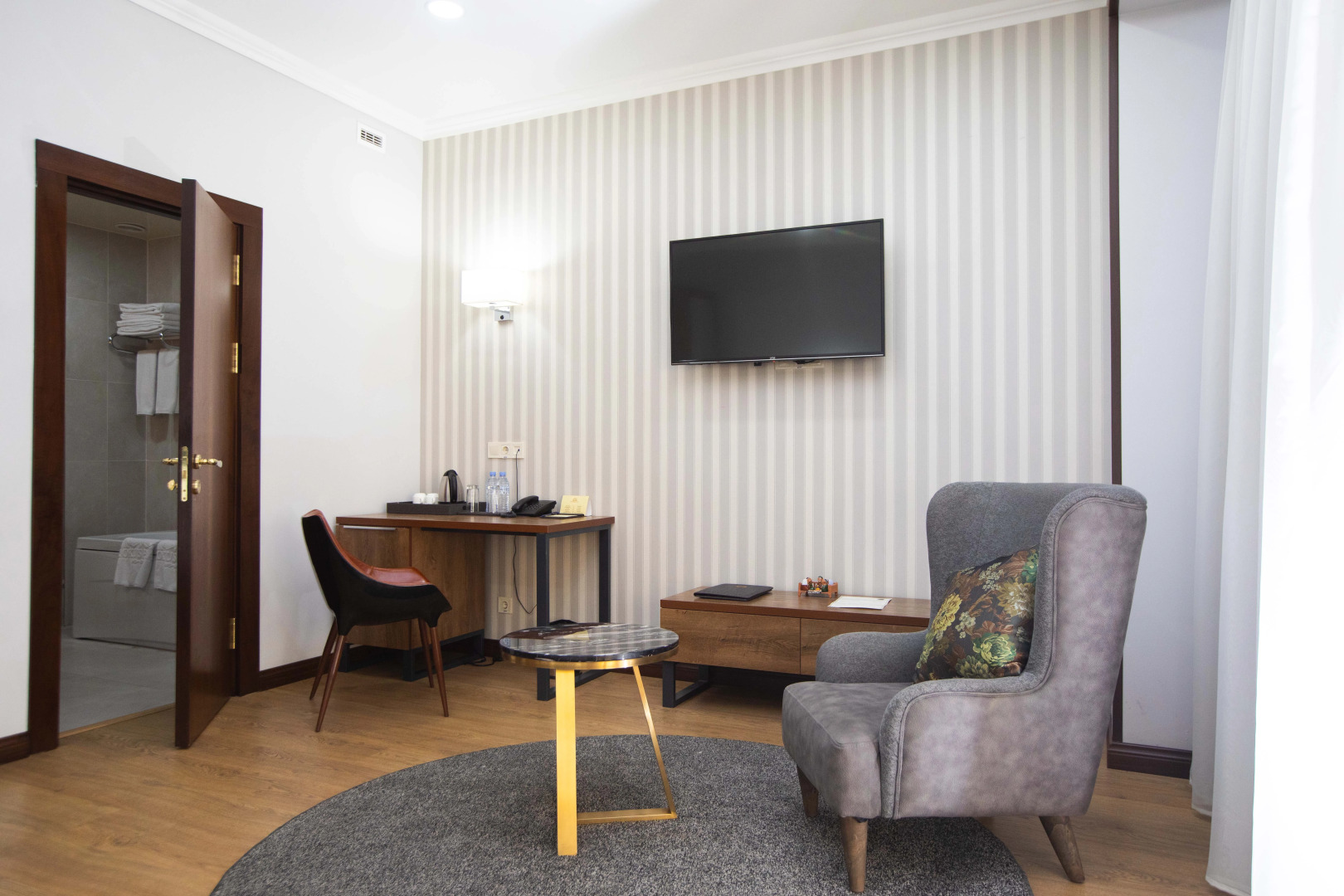 Отель Krokus Plaza