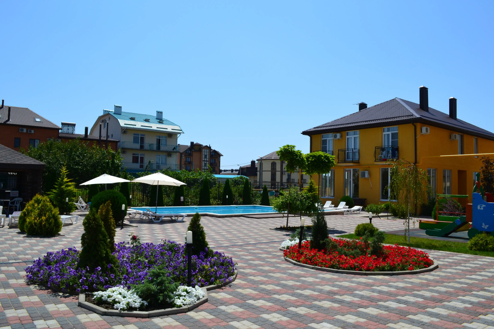 Отель Авалон