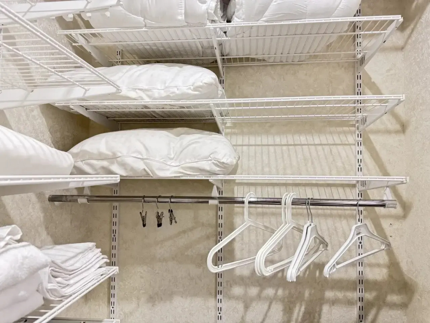 Квартира Разместим на улице Университетская Набережная 105