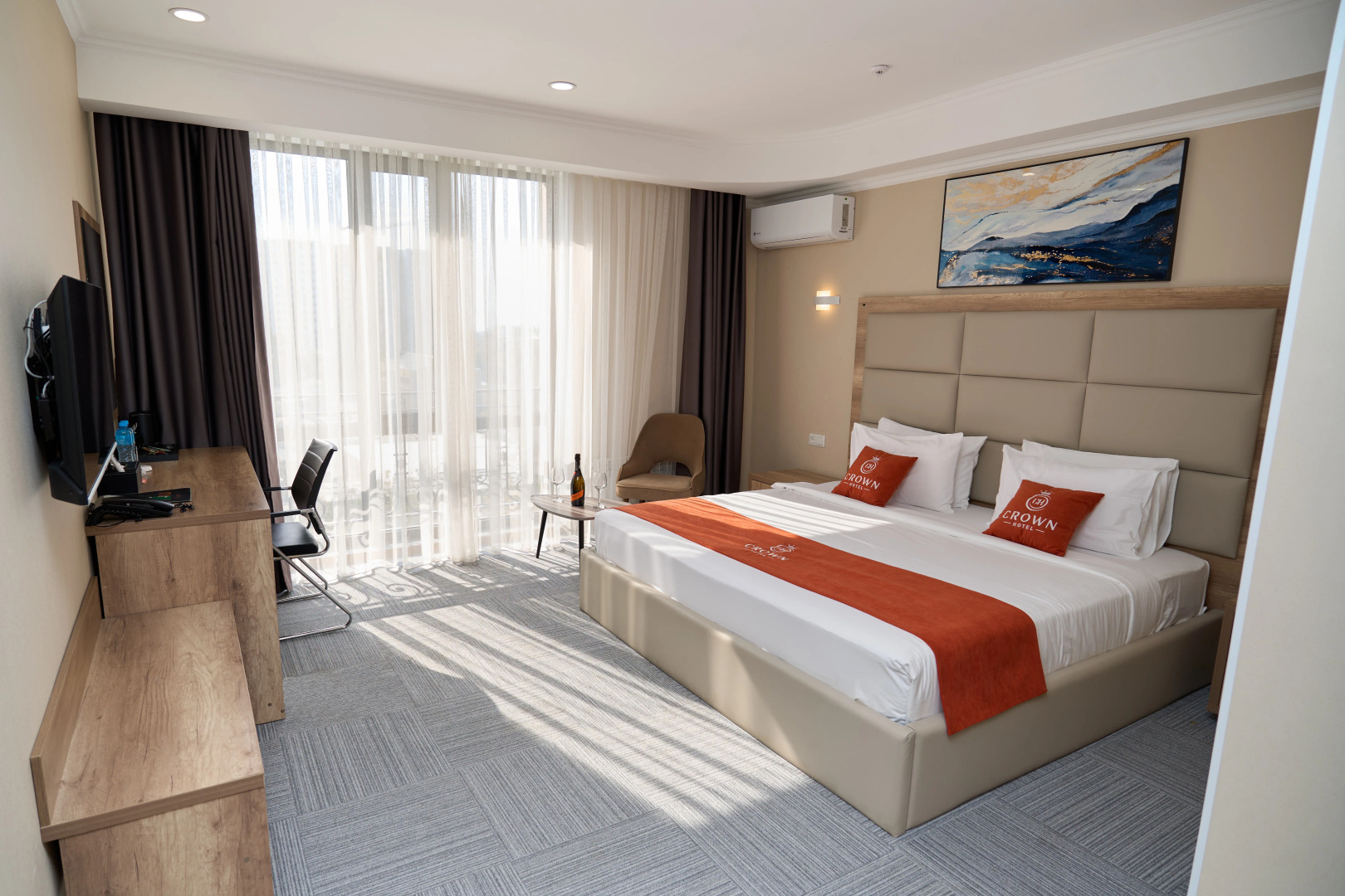 Отель Crown Hotel Bishkek