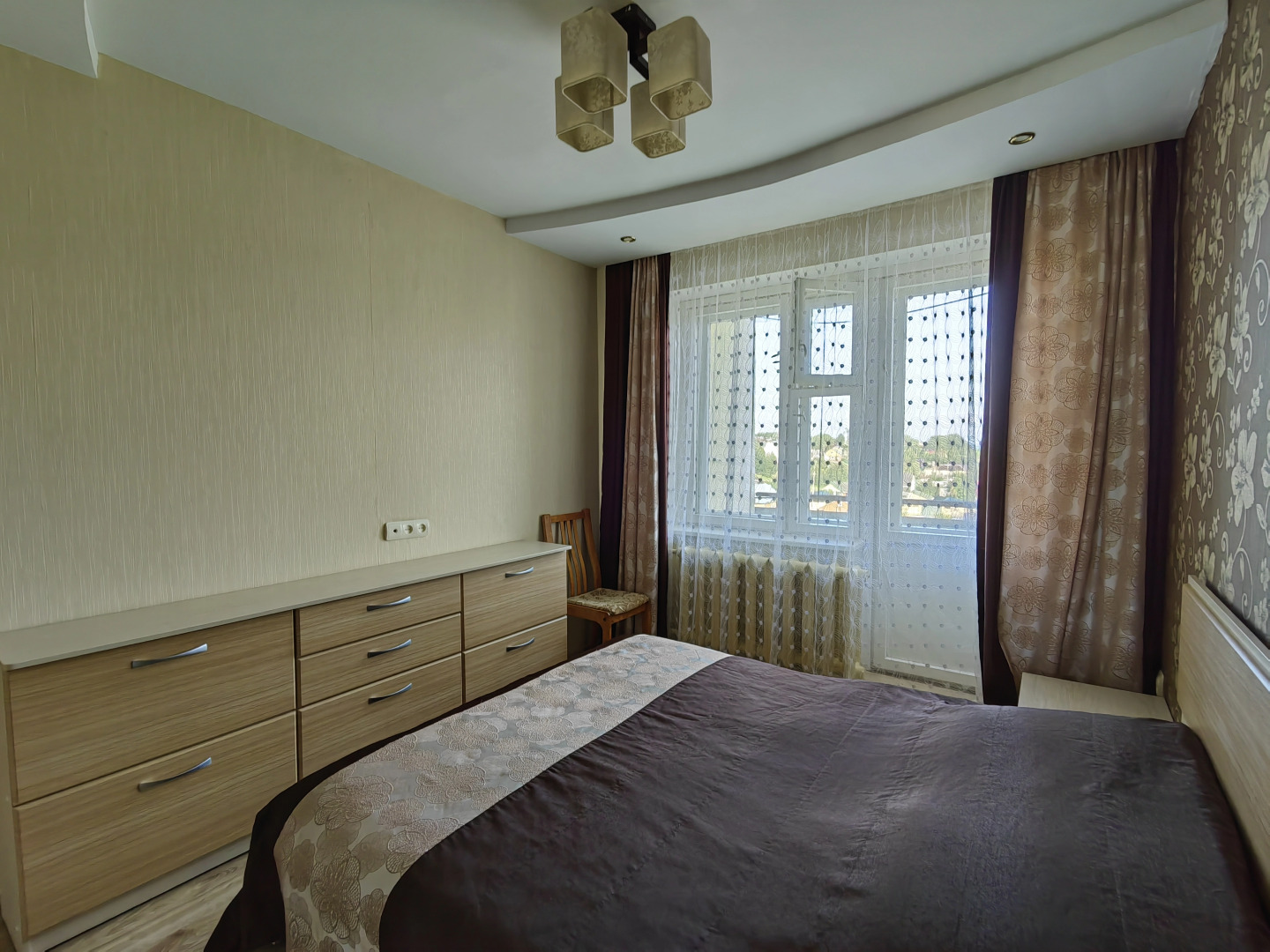 Апартаменты трехкомнатные  у Елены