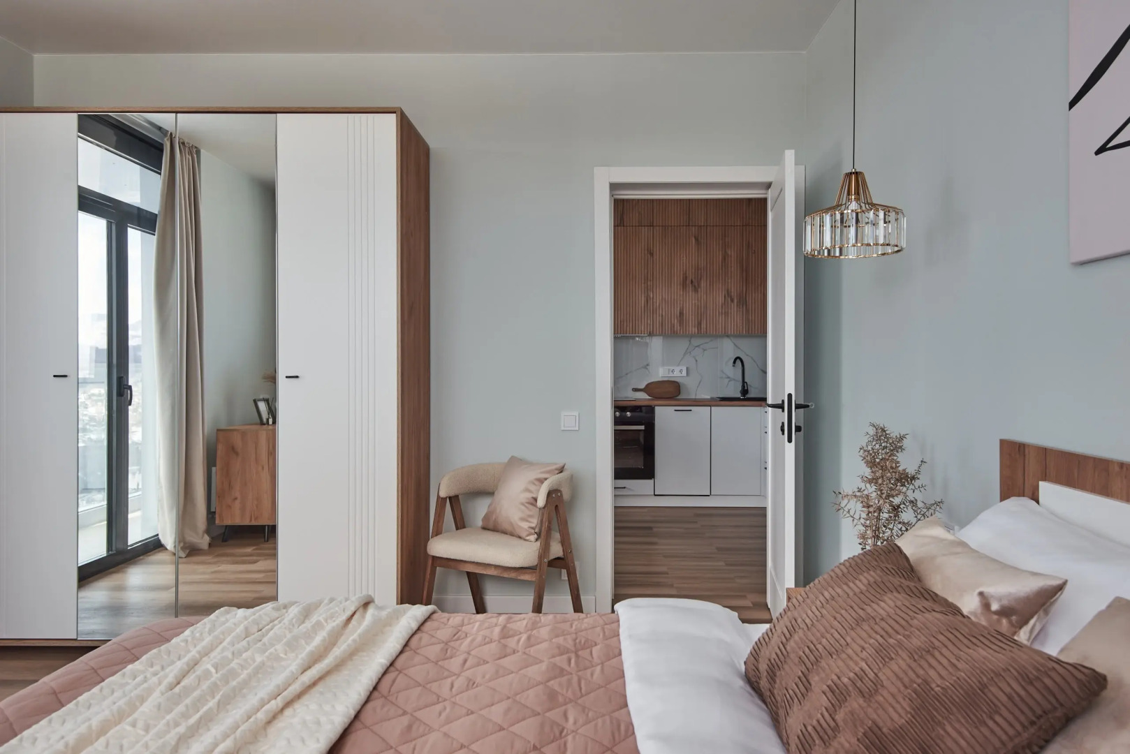 Квартира ЖИВИТЕ У МОРЯ Уютная Евродвушка в премиальном ЖК. Вид на море и горы