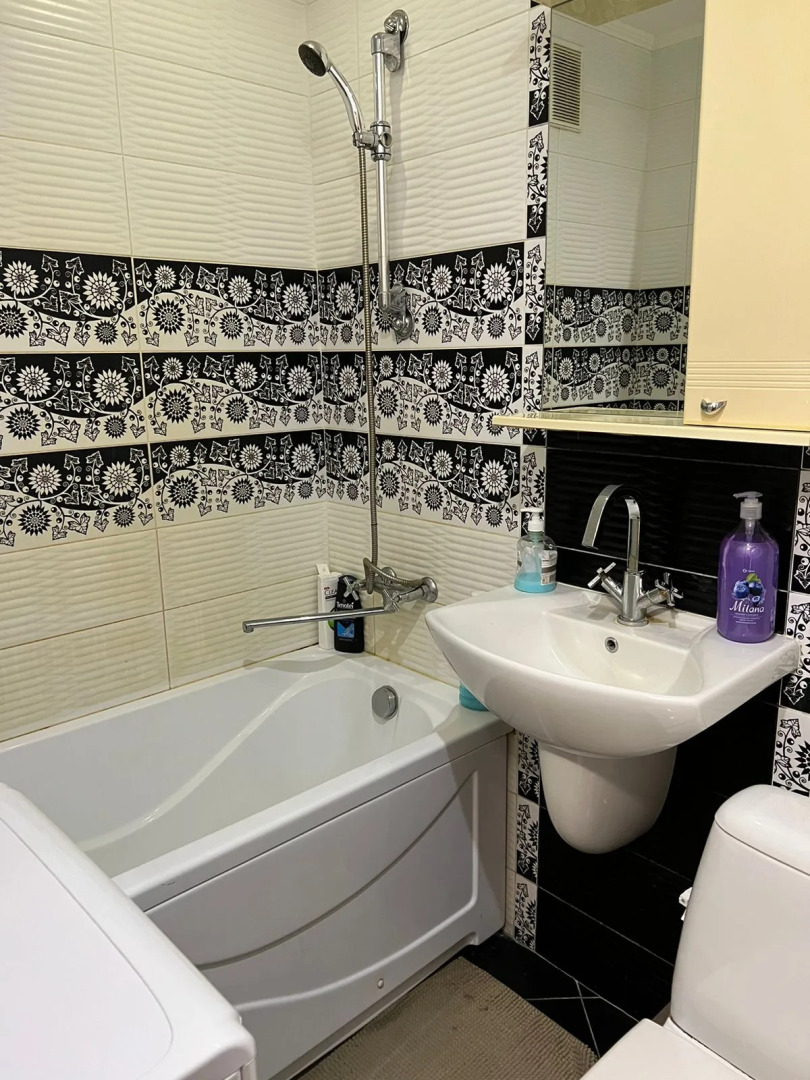 Апартаменты 13-й микрорайон 28