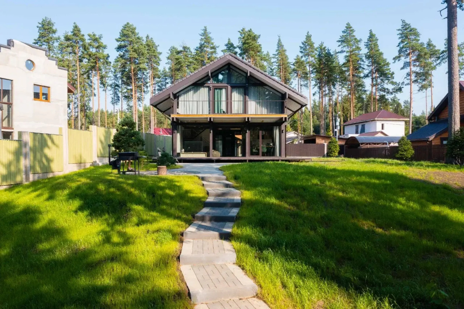 Гостевой Дом Дом с Панорамным Видом на Лес